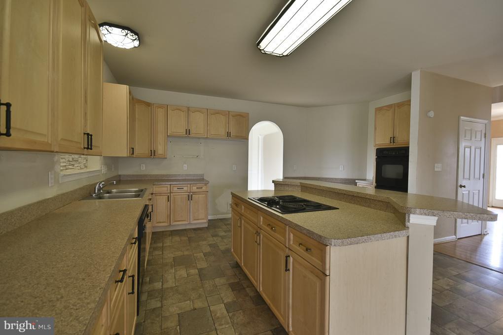 SPRUCE HILL ESTATES - Residential