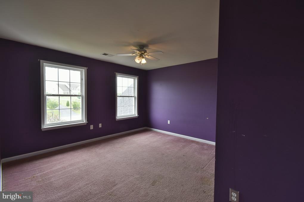 SPRUCE HILL ESTATES - Residential