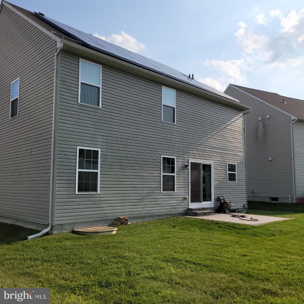 FIELDS AT ROCK GLENN - Residential Lease