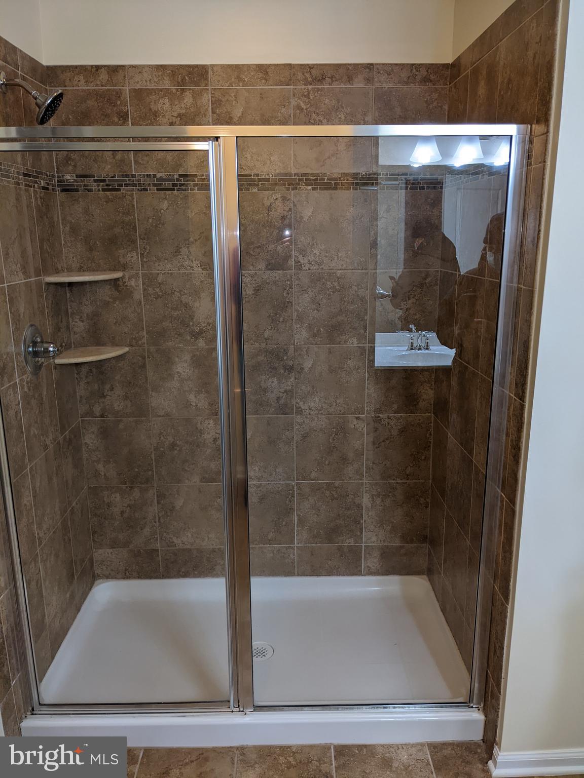 FIELDS AT ROCK GLENN - Residential Lease