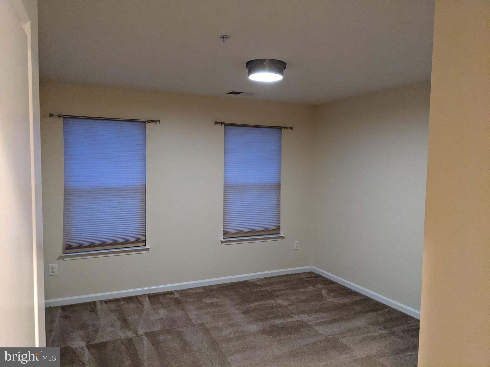 FIELDS AT ROCK GLENN - Residential Lease