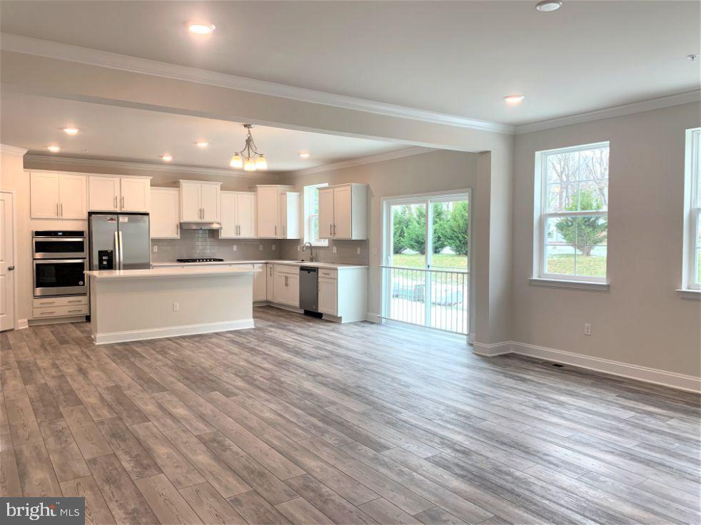 STONEGATE - Residential