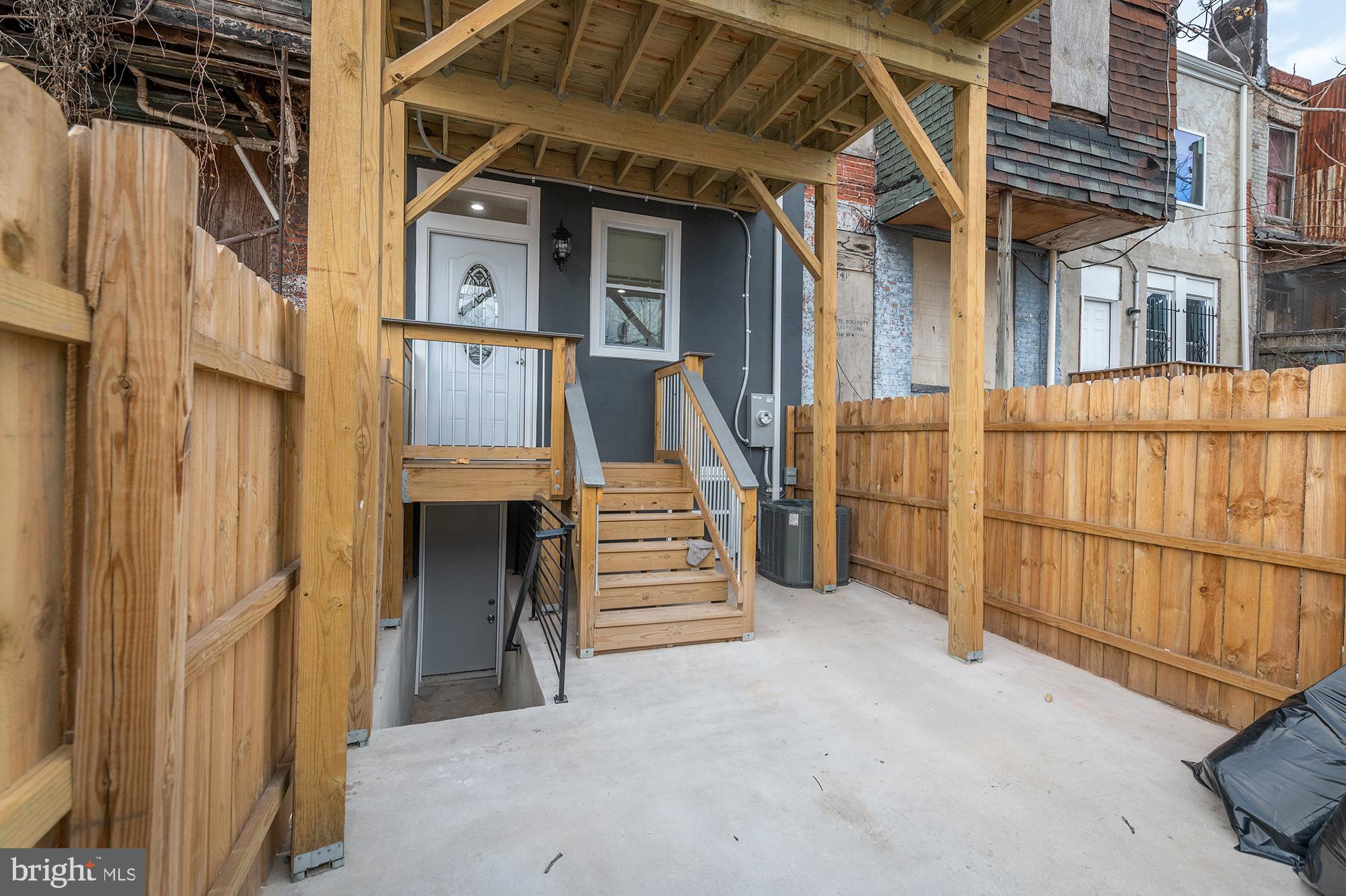 BROADWAY EAST - Residential