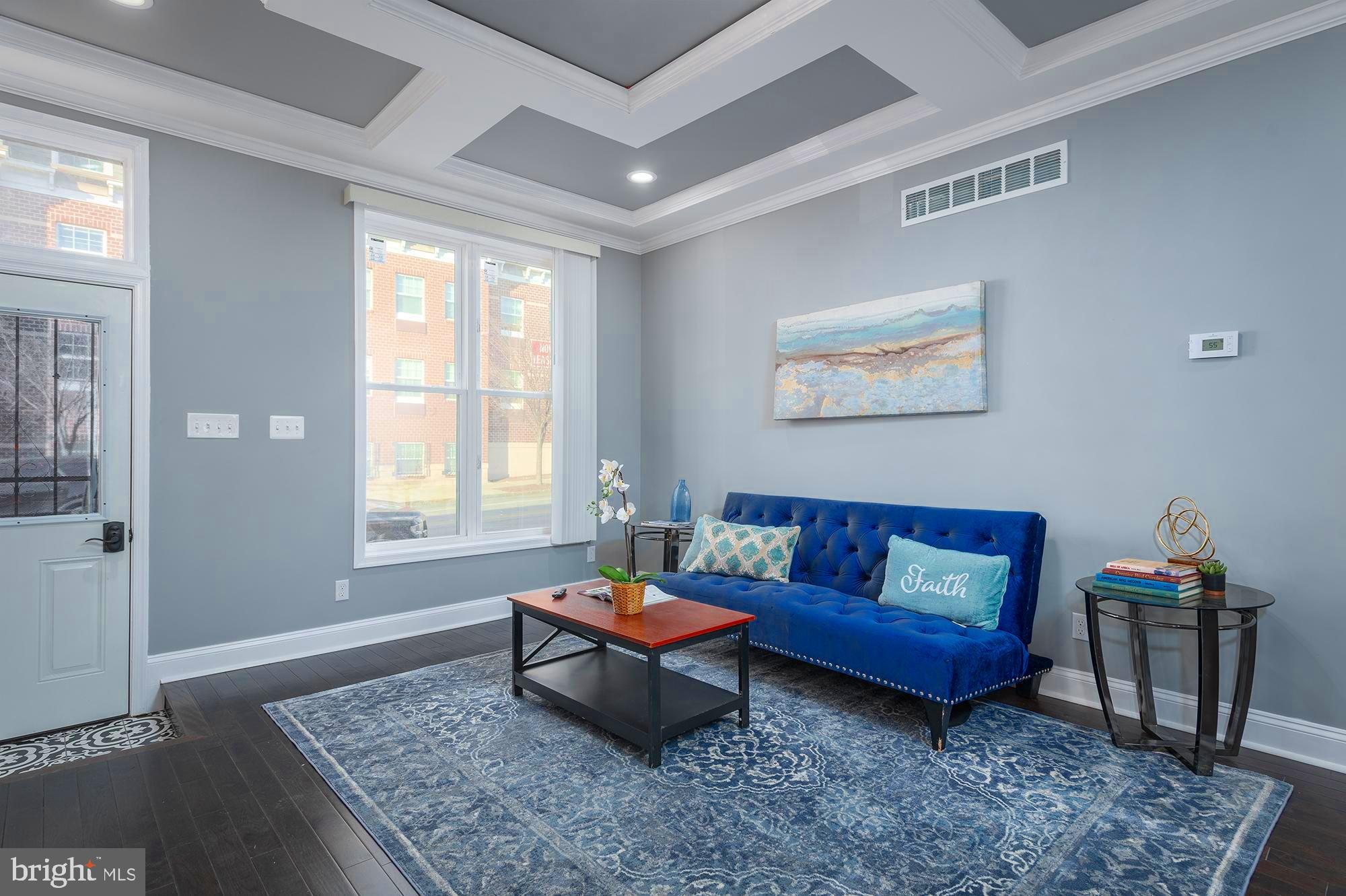 BROADWAY EAST - Residential