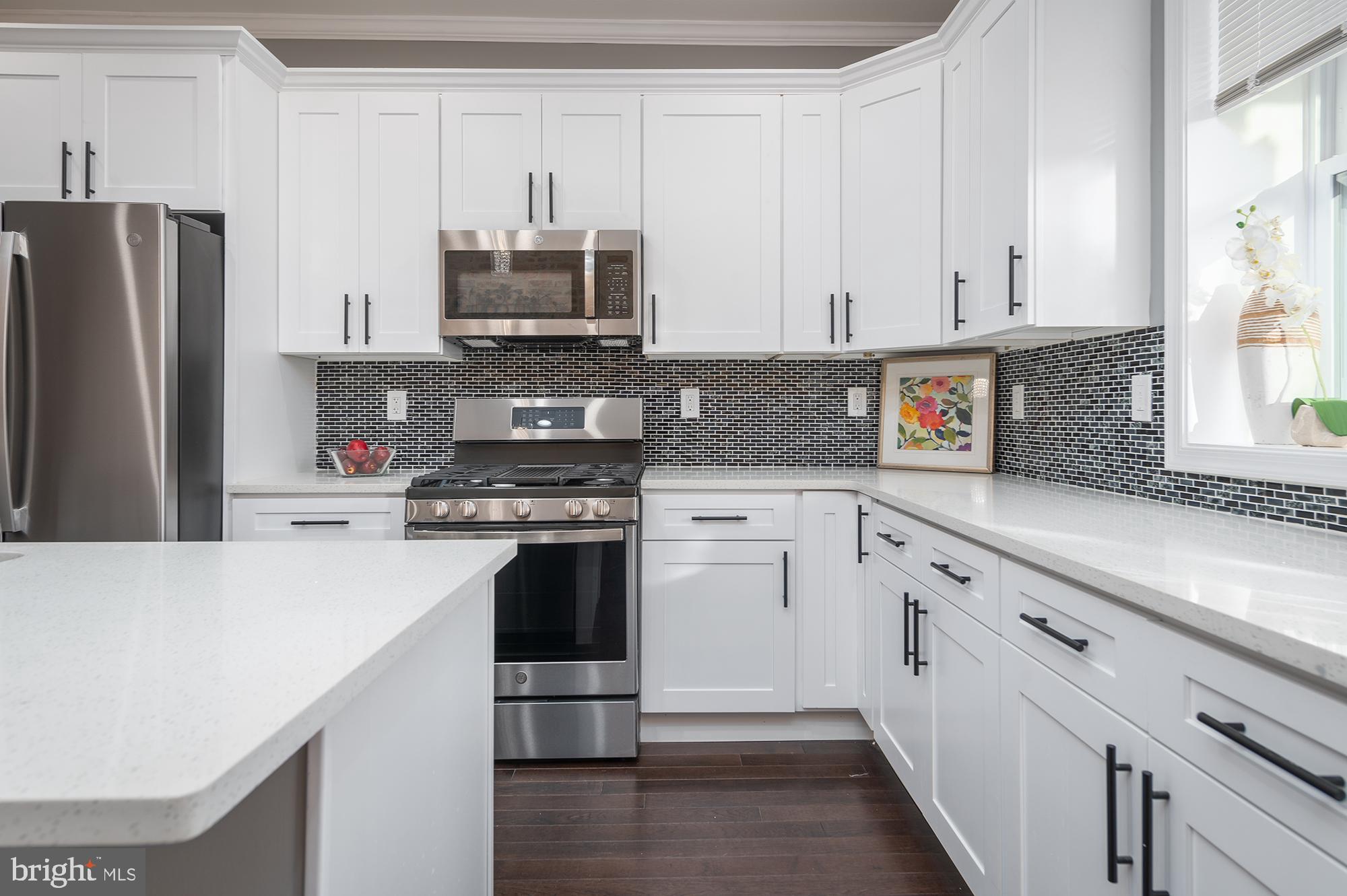 BROADWAY EAST - Residential