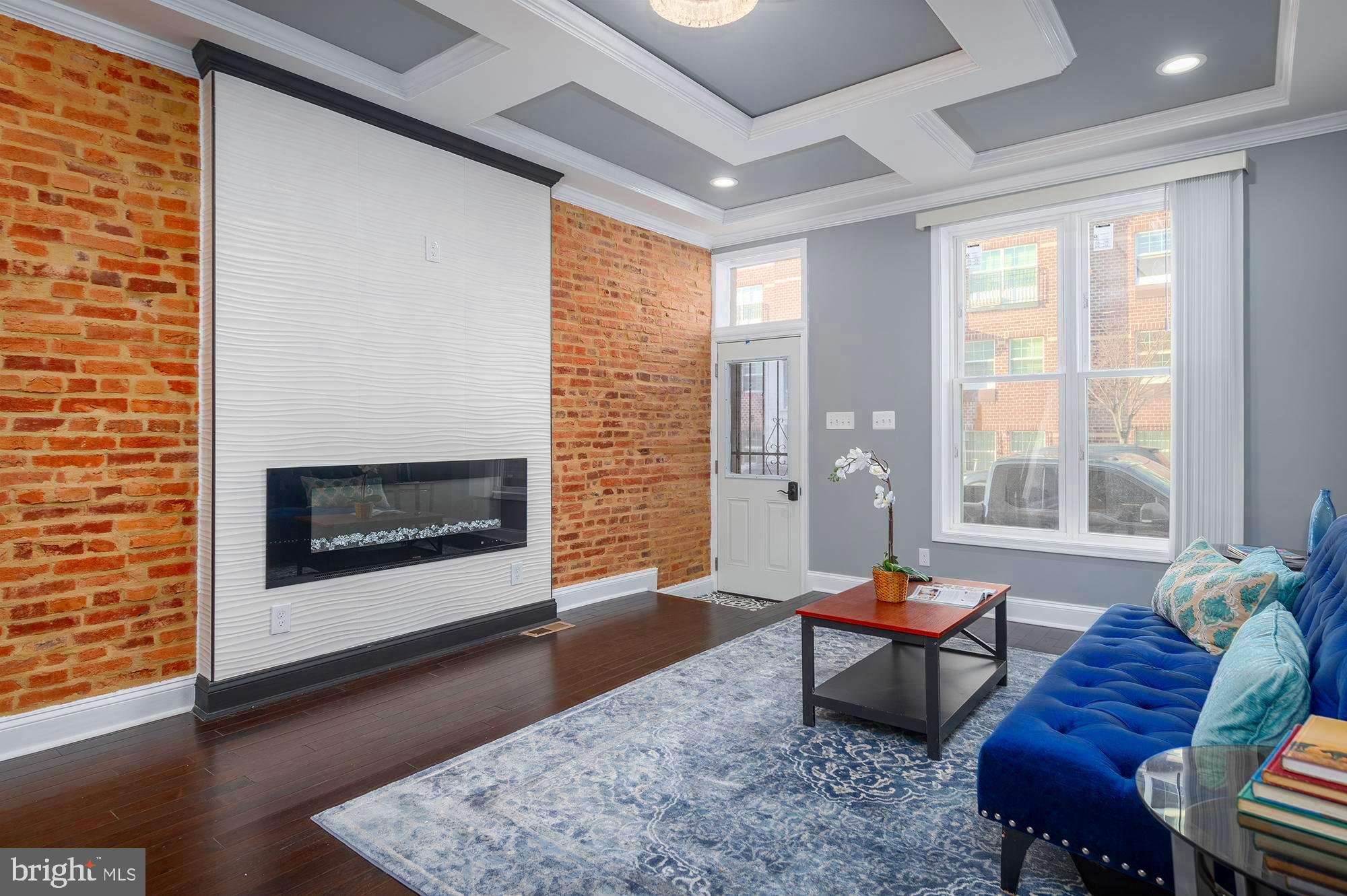 BROADWAY EAST - Residential
