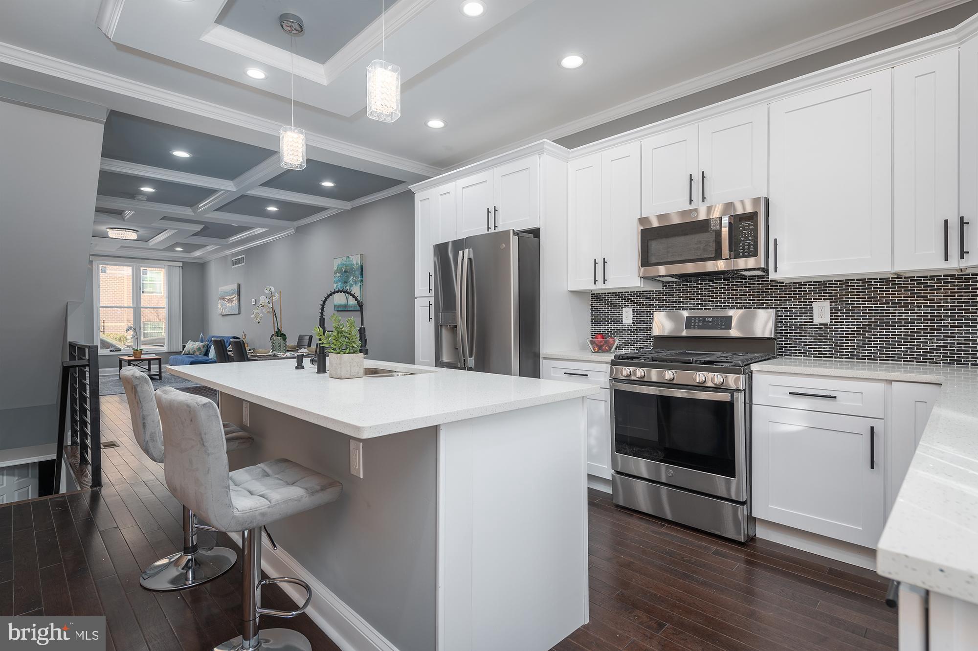 BROADWAY EAST - Residential