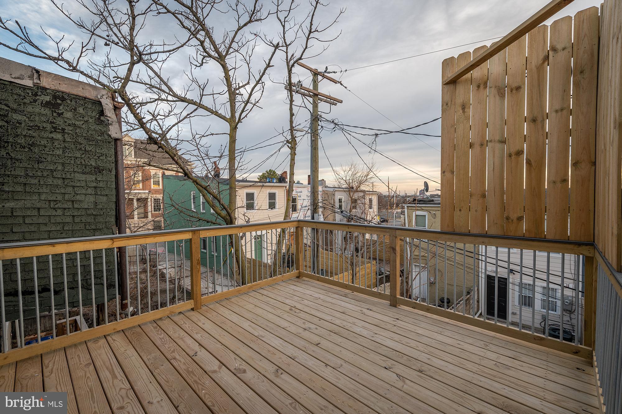 BROADWAY EAST - Residential