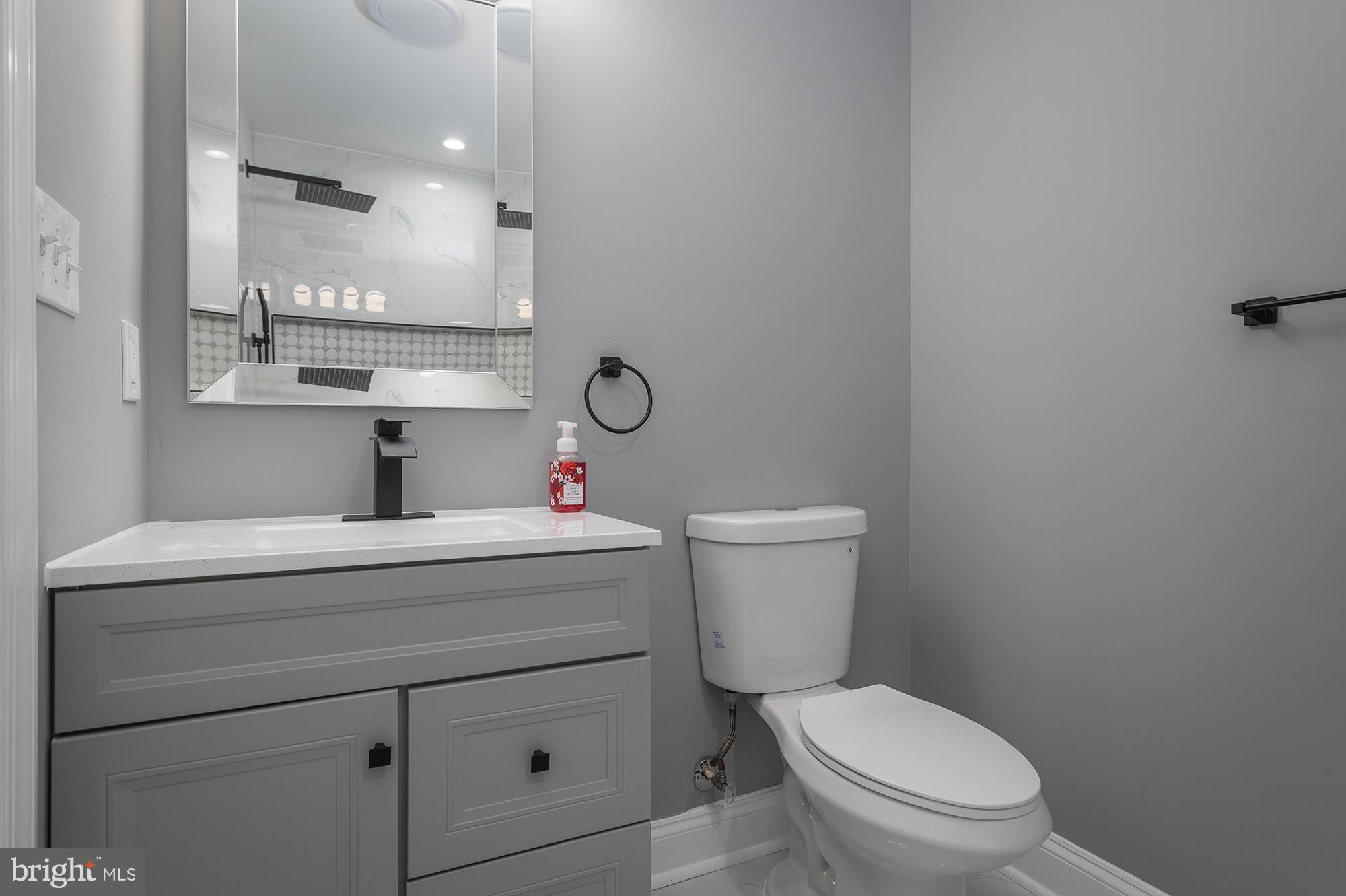 BROADWAY EAST - Residential