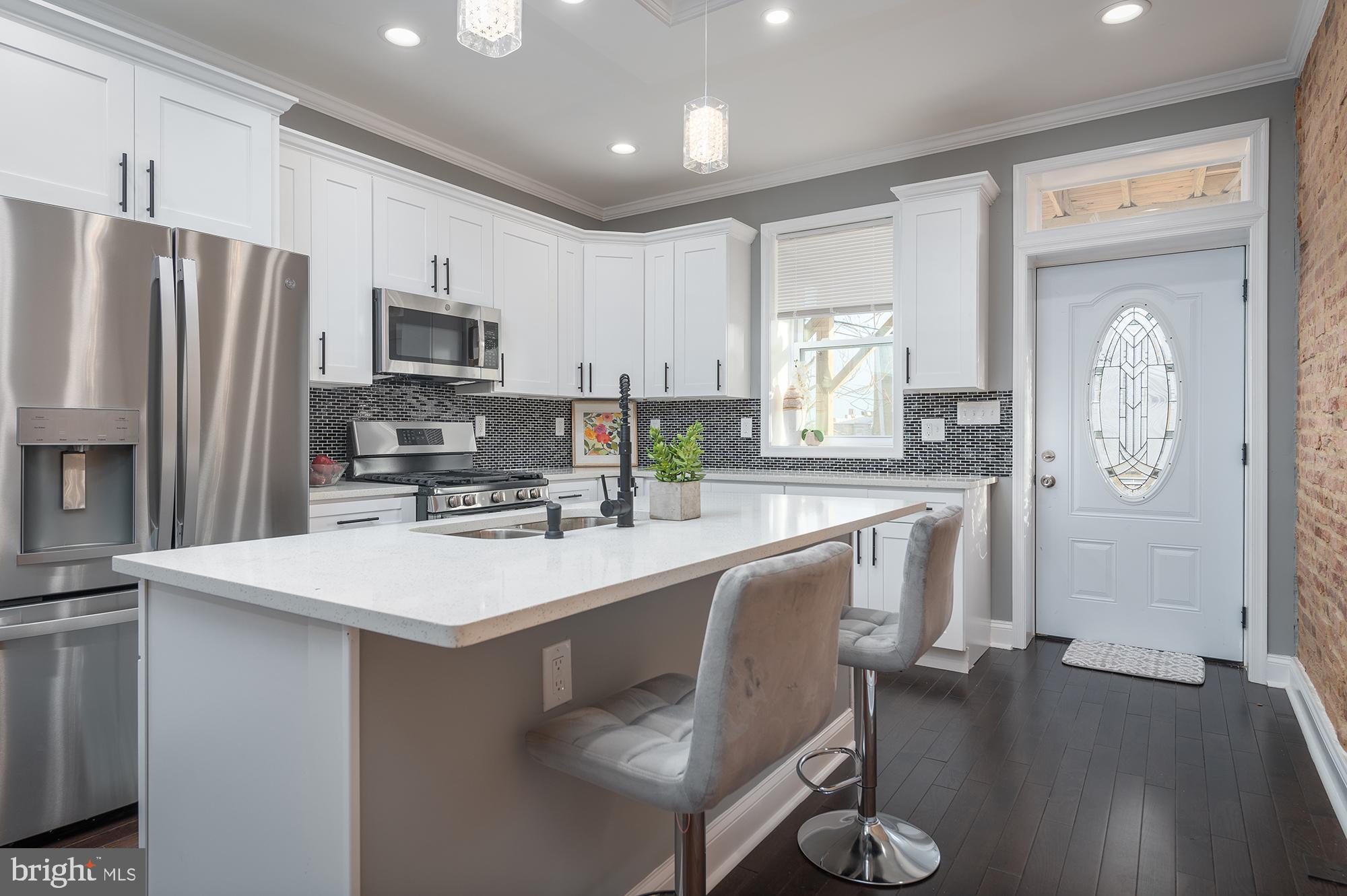 BROADWAY EAST - Residential