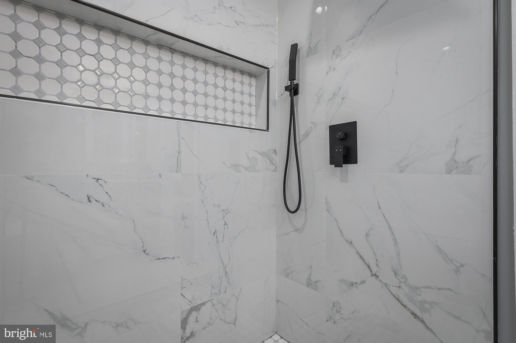 BROADWAY EAST - Residential