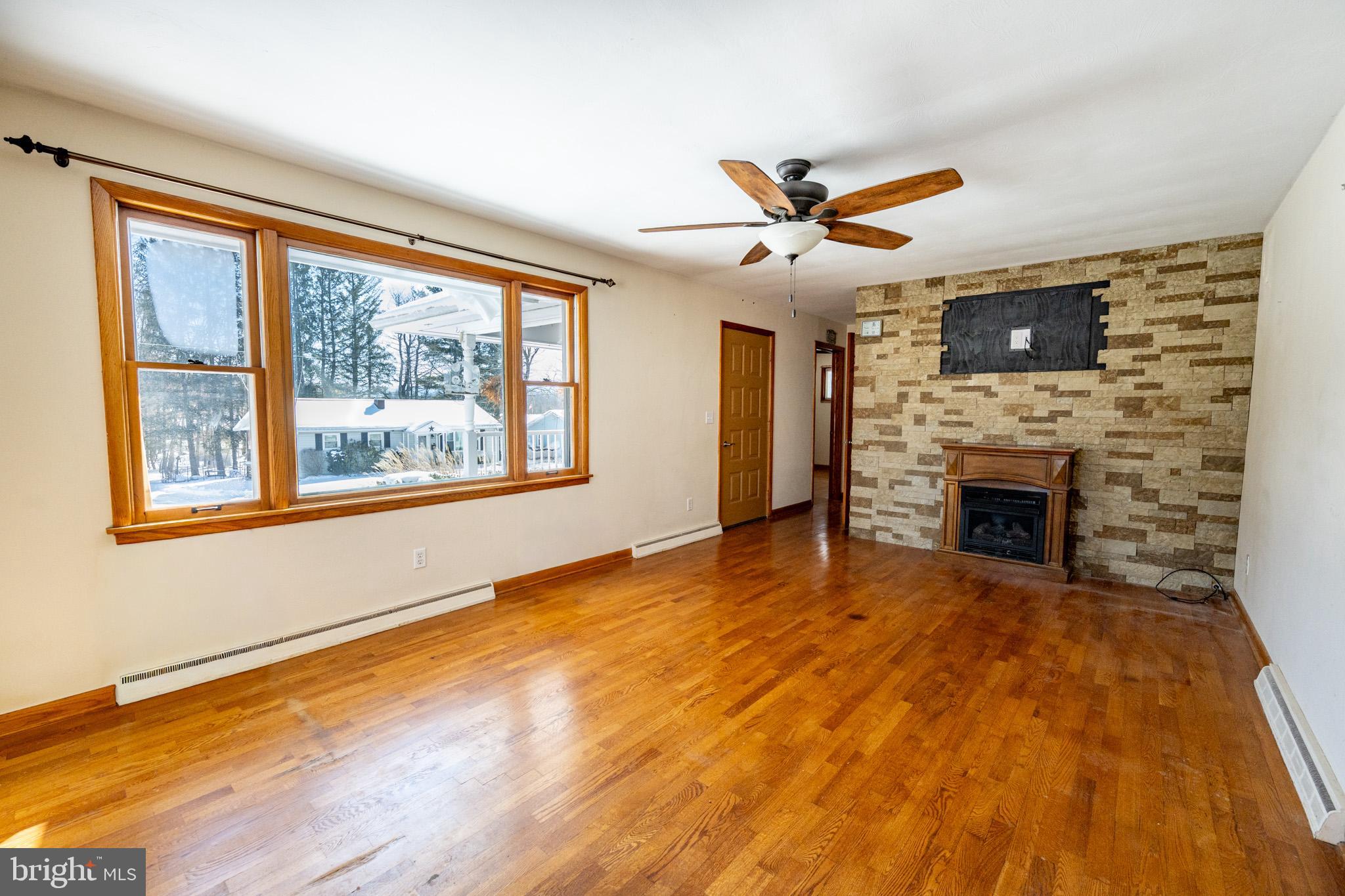 MT LAKE PARK - Residential