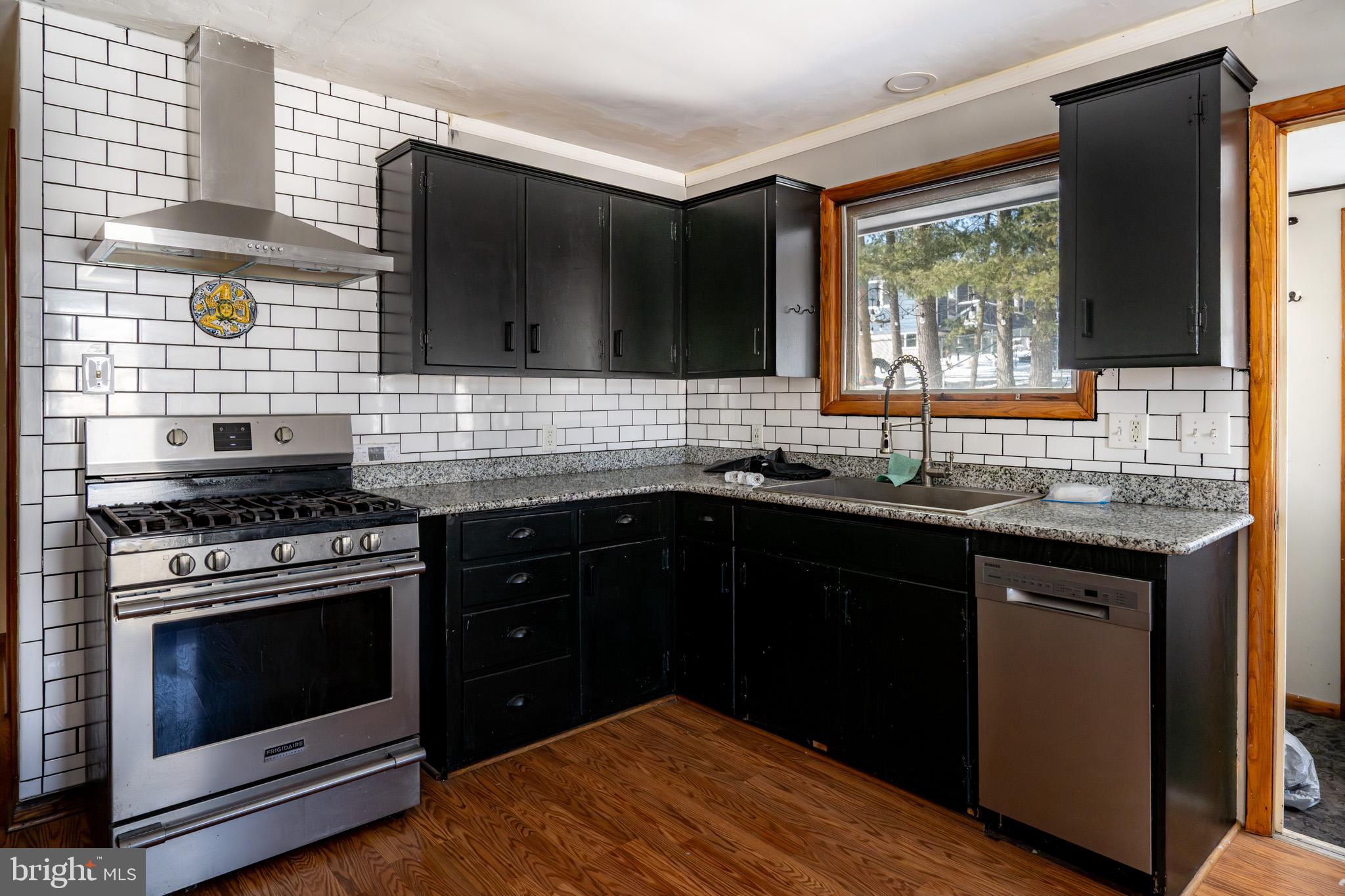 MT LAKE PARK - Residential