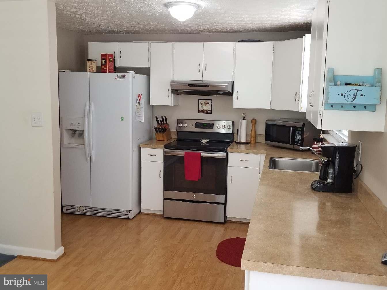 WHISPERING WOODS - Residential