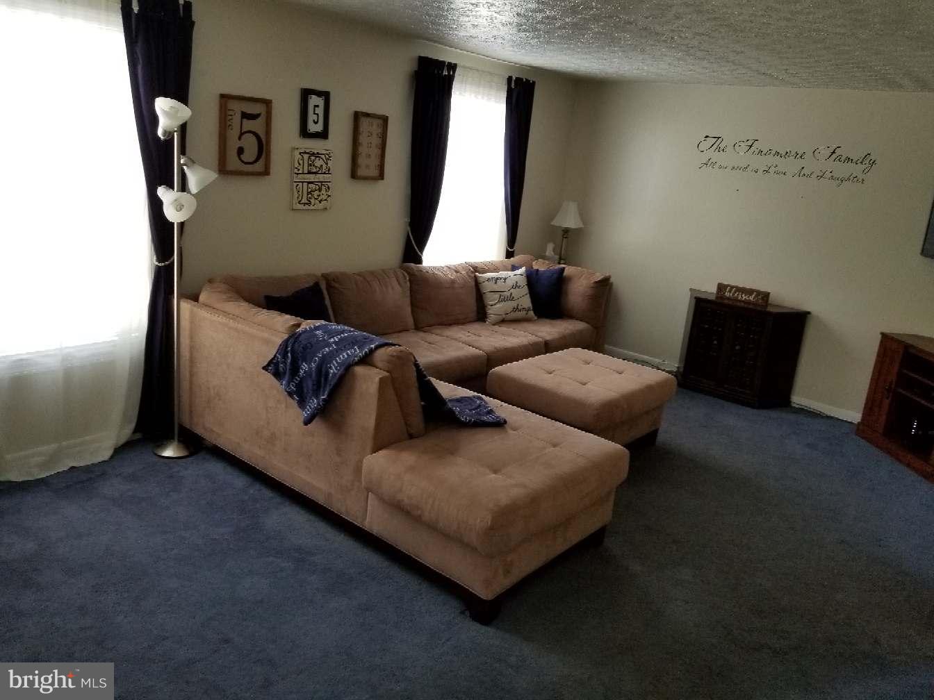 WHISPERING WOODS - Residential