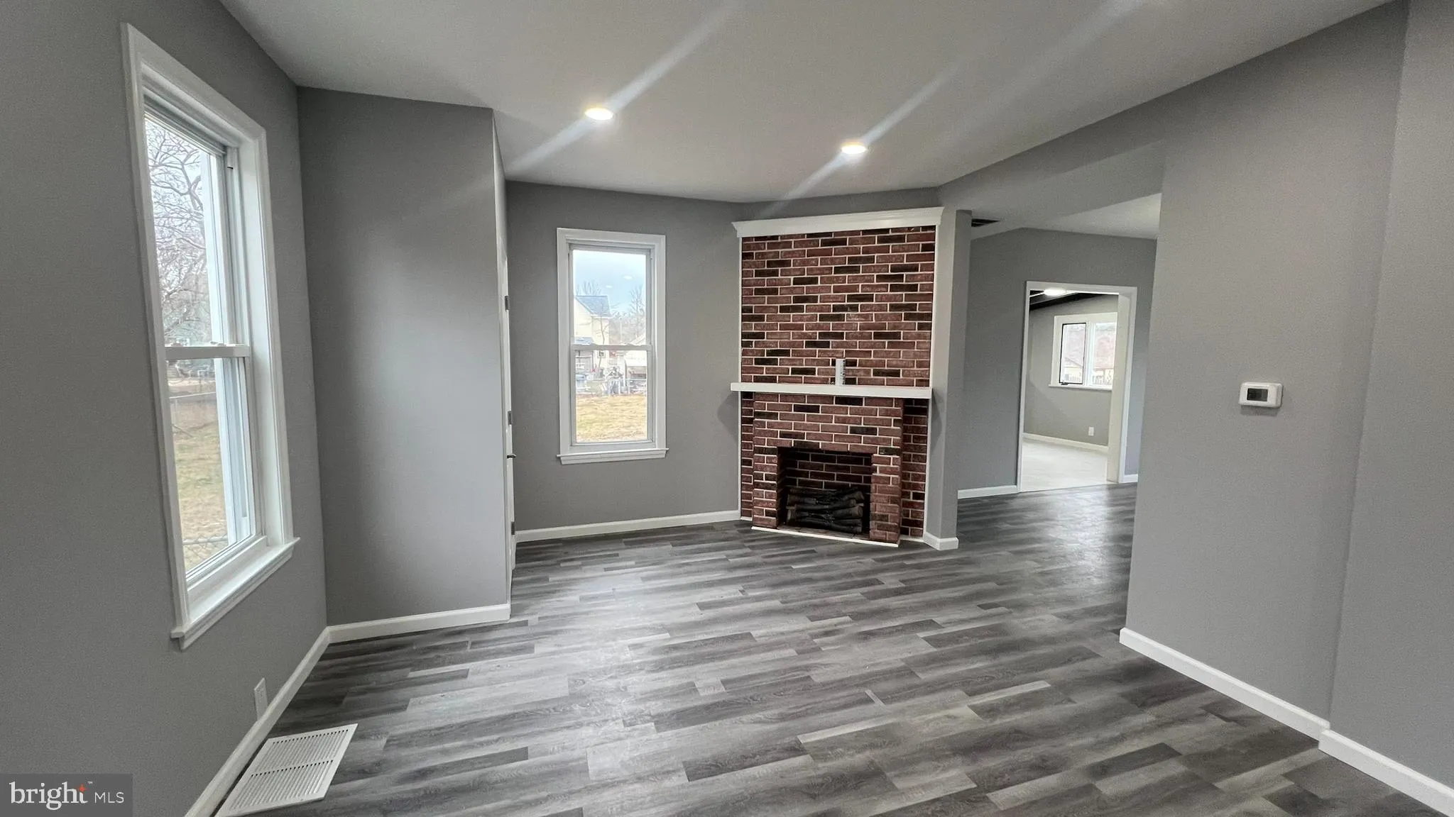 Lindenwold, New Jersey 08021, United States, 4 Bedrooms Bedrooms, ,2 BathroomsBathrooms,Residential,Active,252306