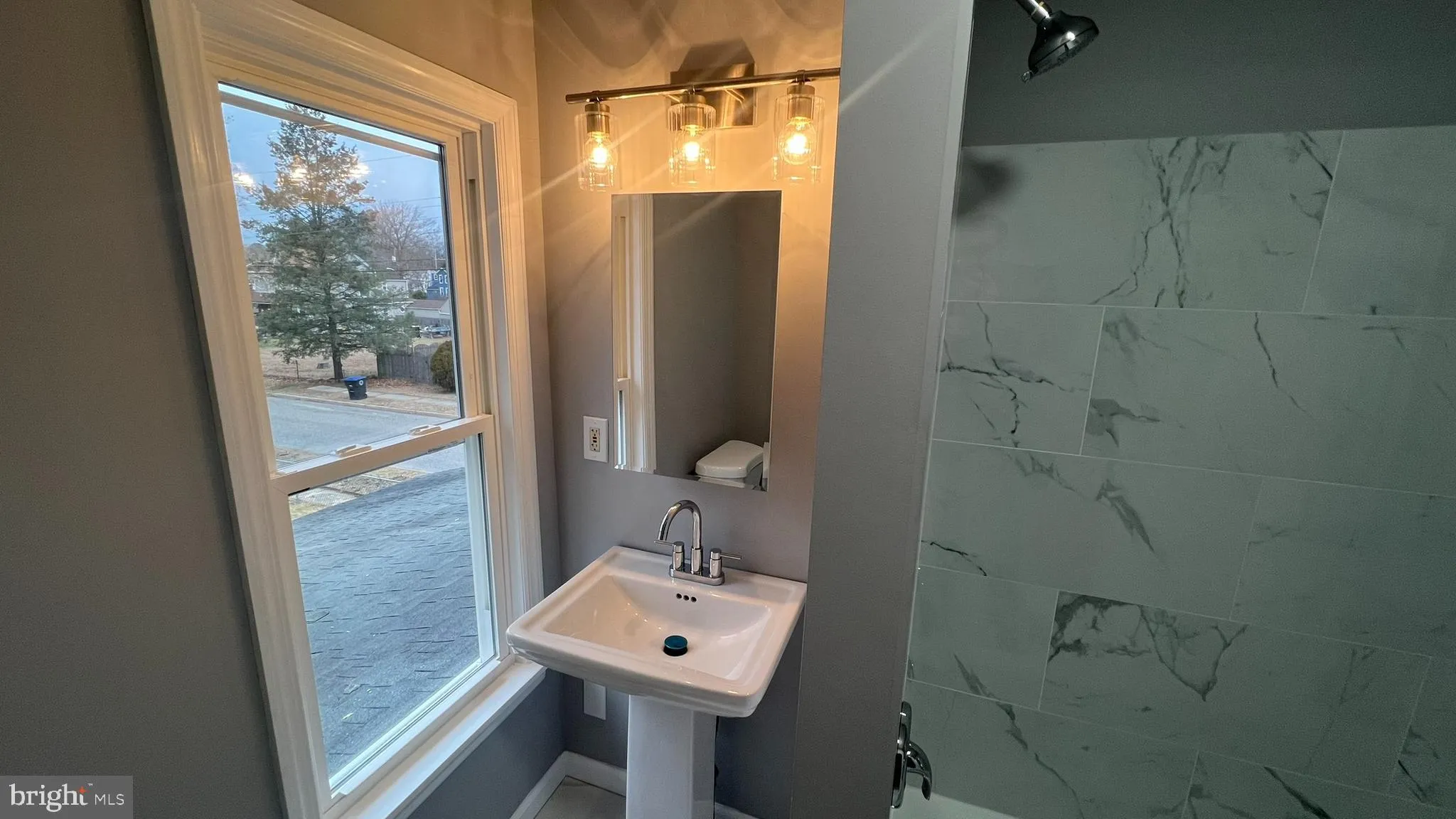 Lindenwold, New Jersey 08021, United States, 4 Bedrooms Bedrooms, ,2 BathroomsBathrooms,Residential,Active,252306