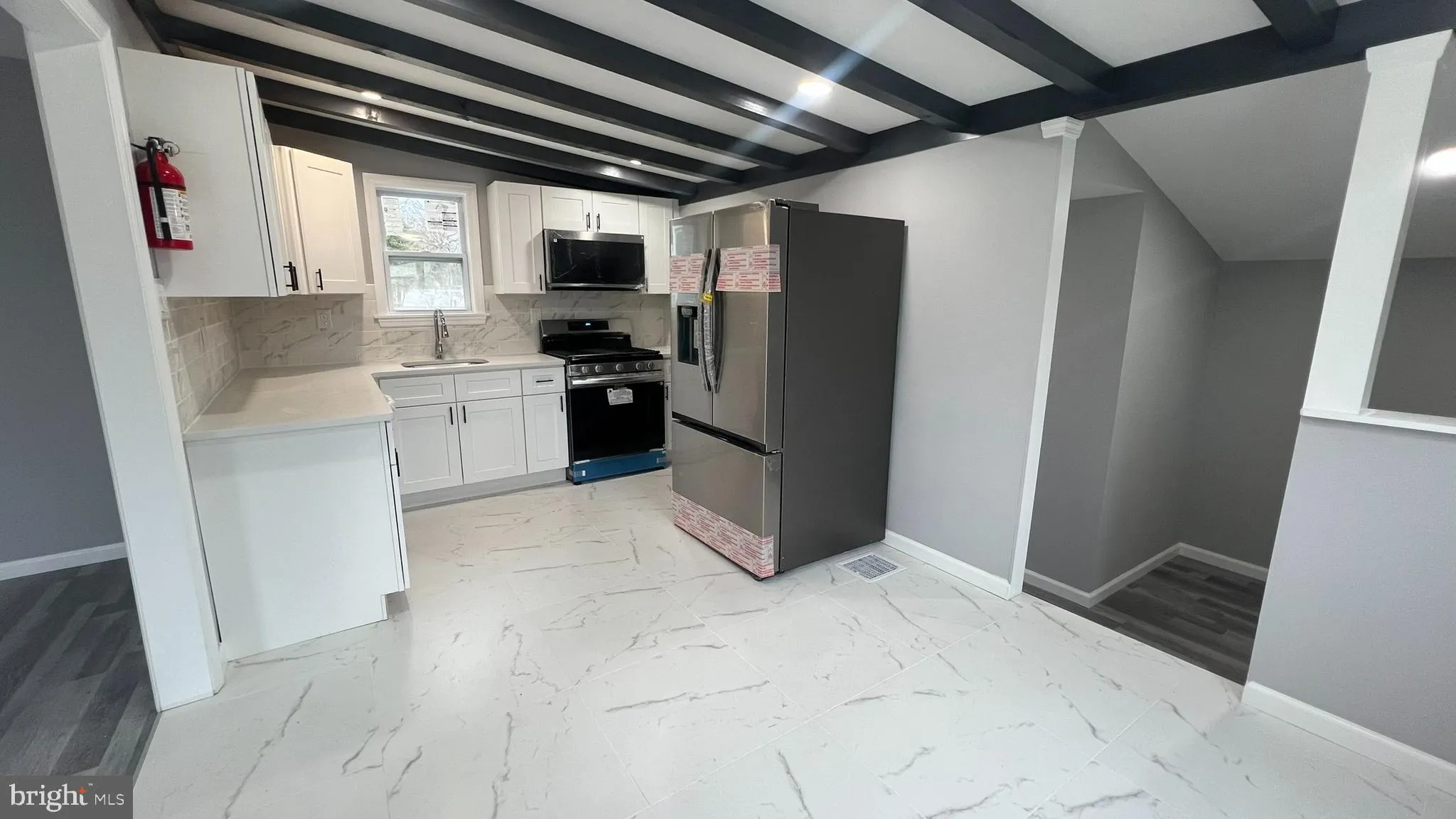 Lindenwold, New Jersey 08021, United States, 4 Bedrooms Bedrooms, ,2 BathroomsBathrooms,Residential,Active,252306