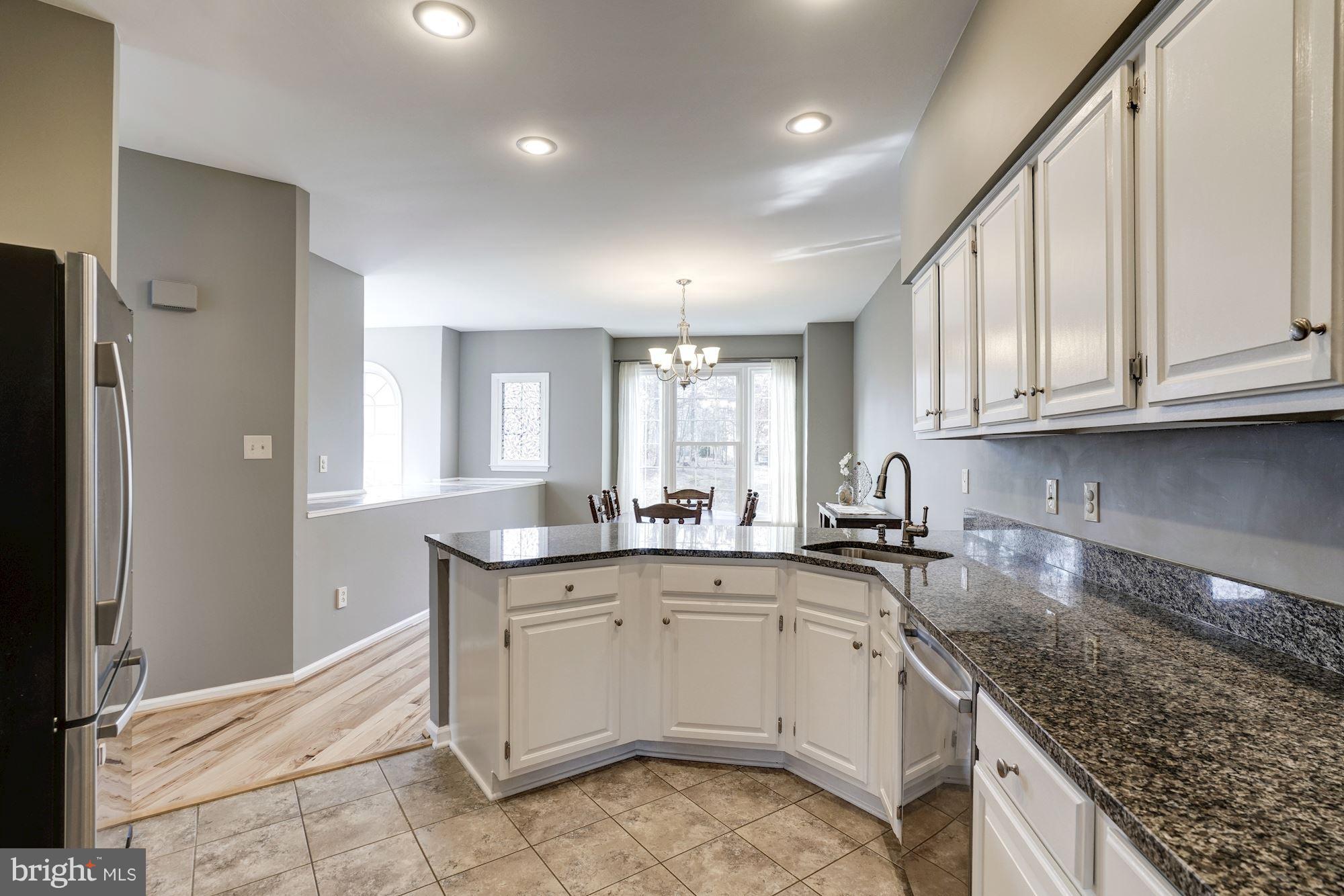 LIFESTYLE AT SULLY STATION - Residential