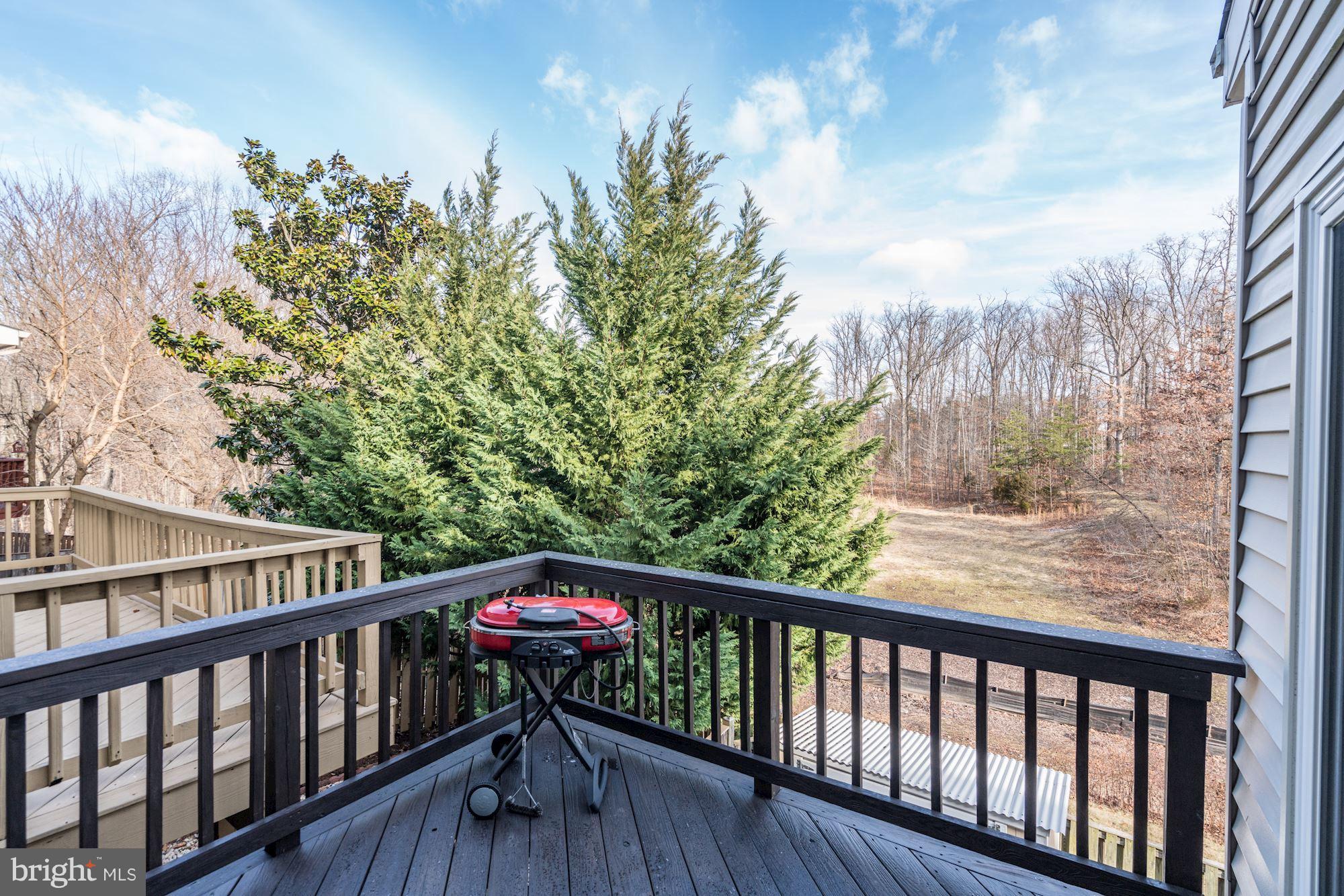 LIFESTYLE AT SULLY STATION - Residential