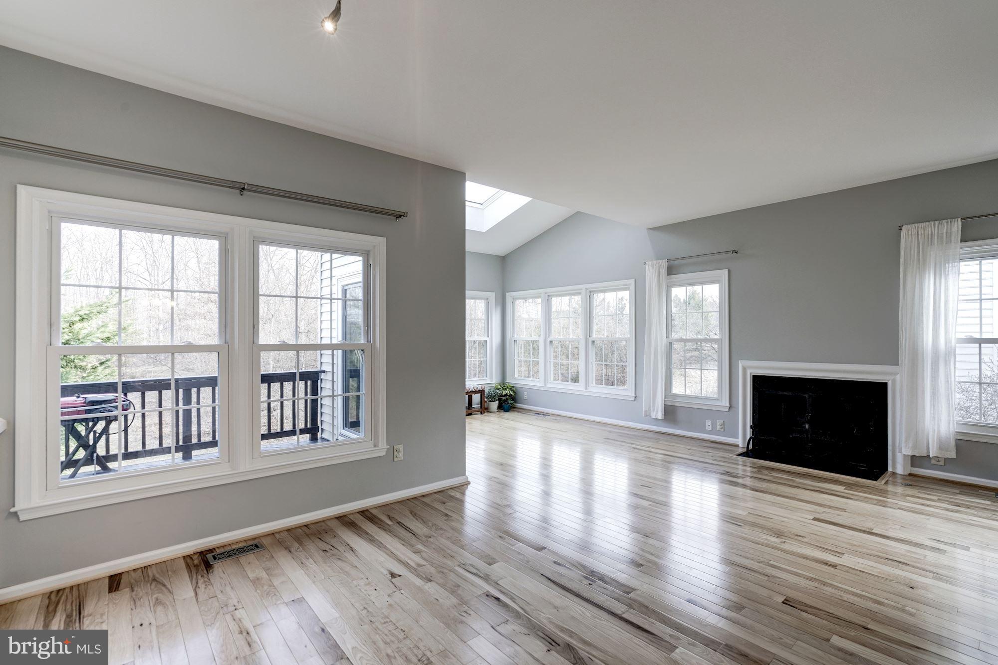 LIFESTYLE AT SULLY STATION - Residential