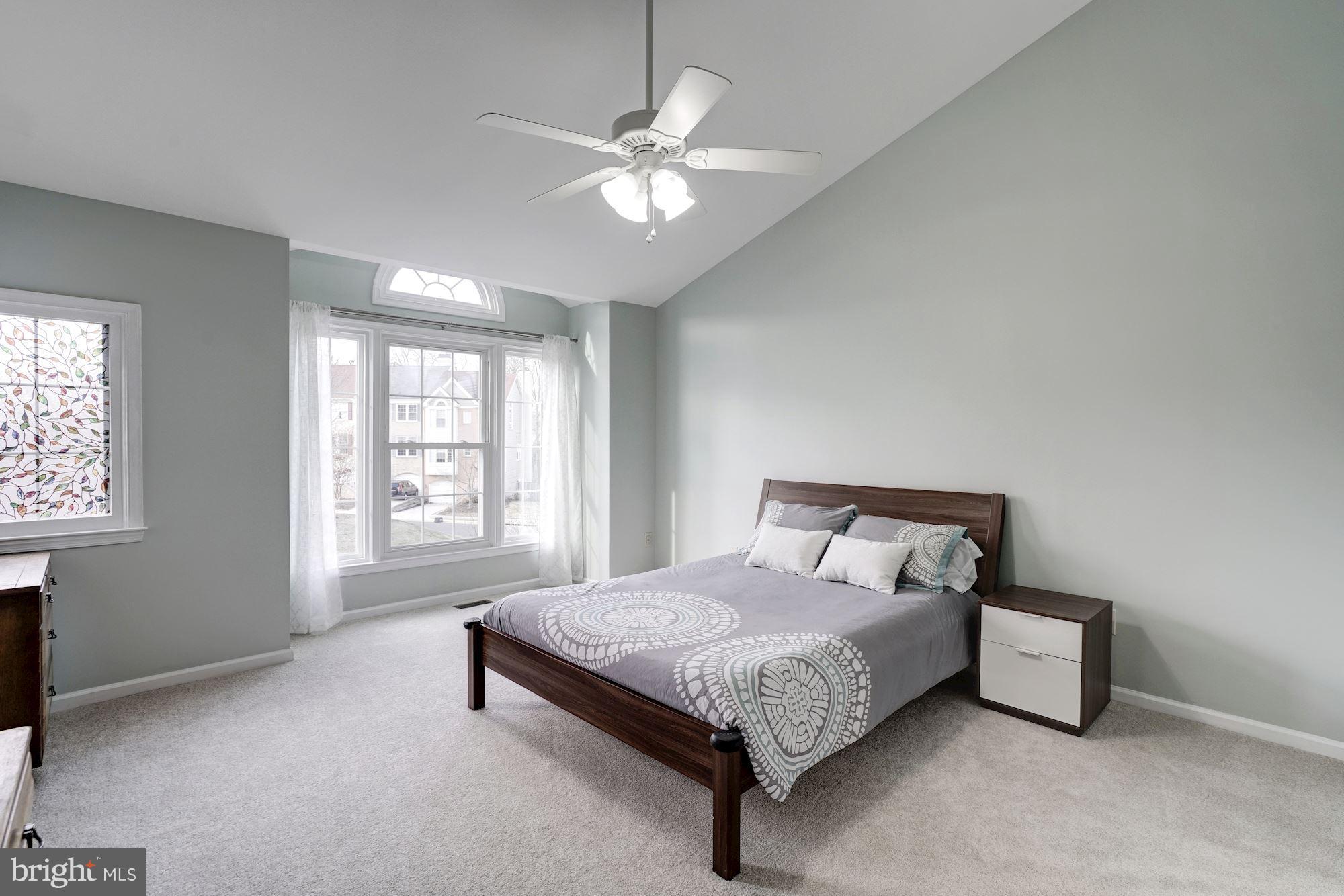 LIFESTYLE AT SULLY STATION - Residential