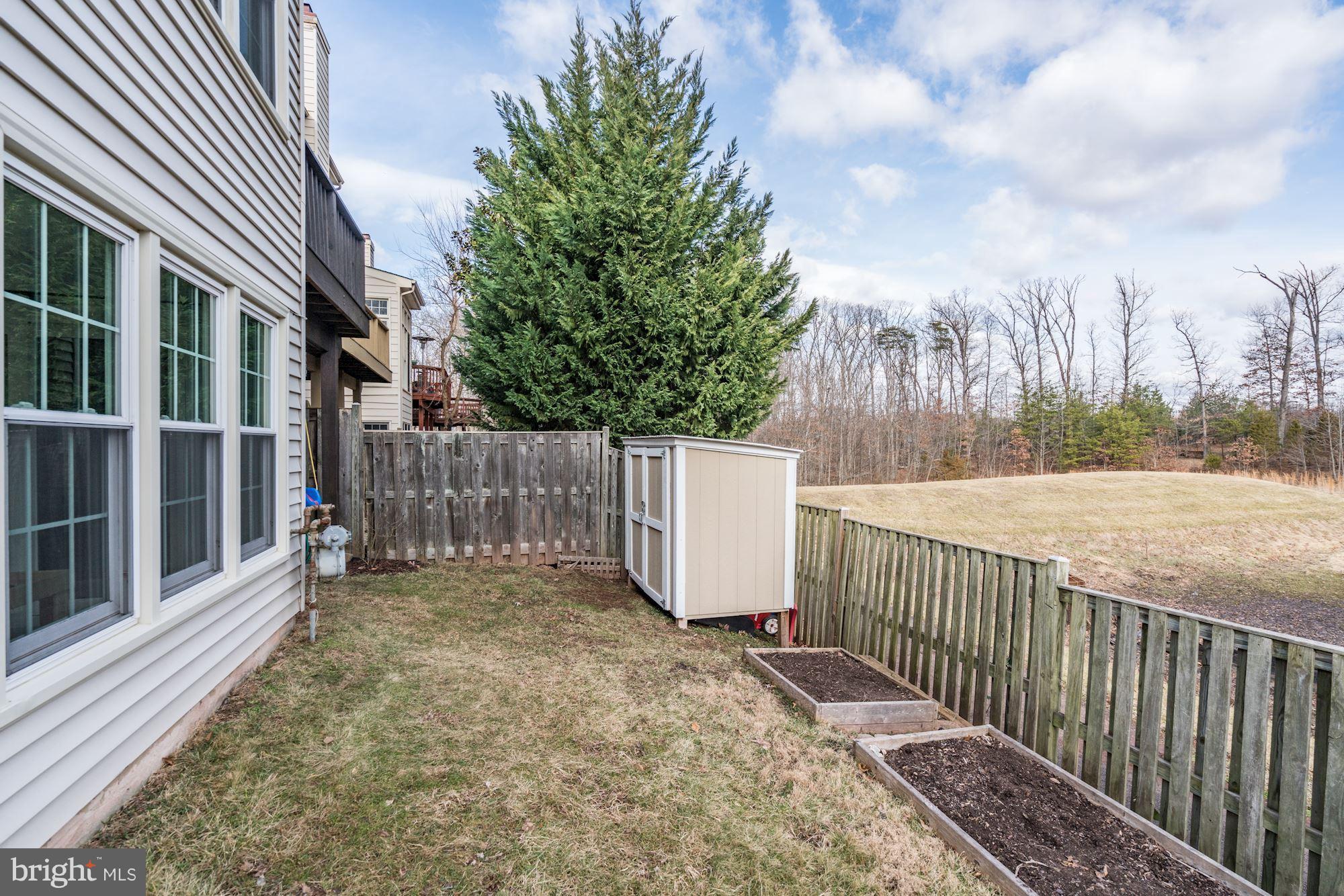 LIFESTYLE AT SULLY STATION - Residential