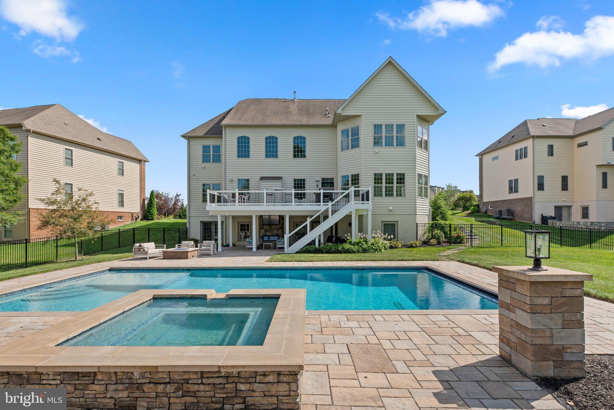 WALNUT CREEK - Residential