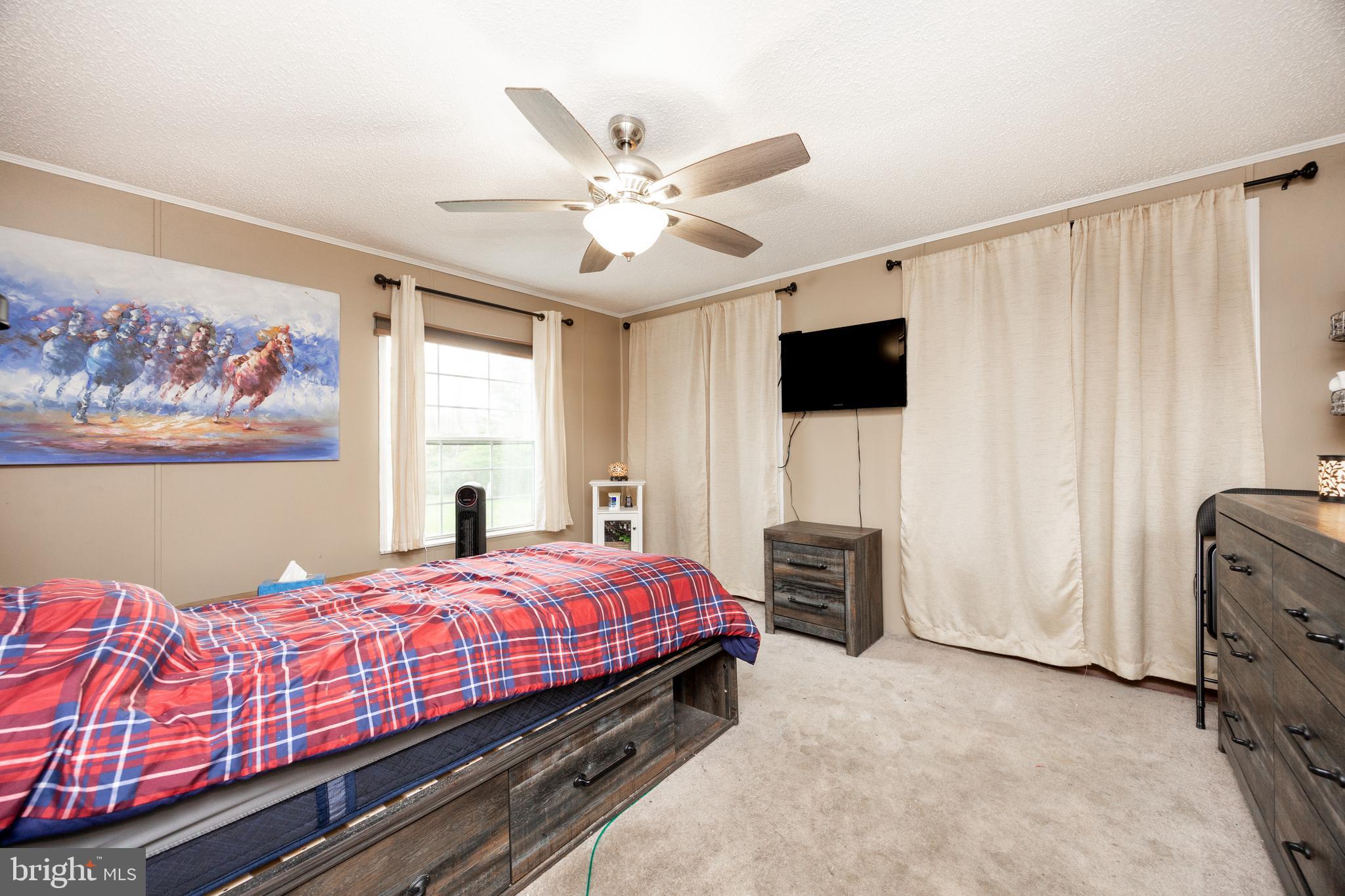 LITTLE FARM ESTATES - Residential