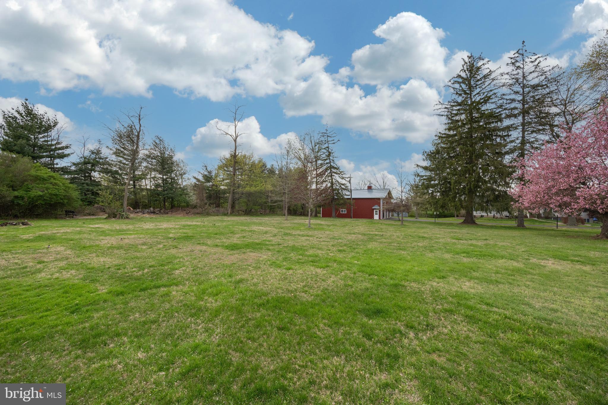 LITTLE FARM ESTATES - Residential