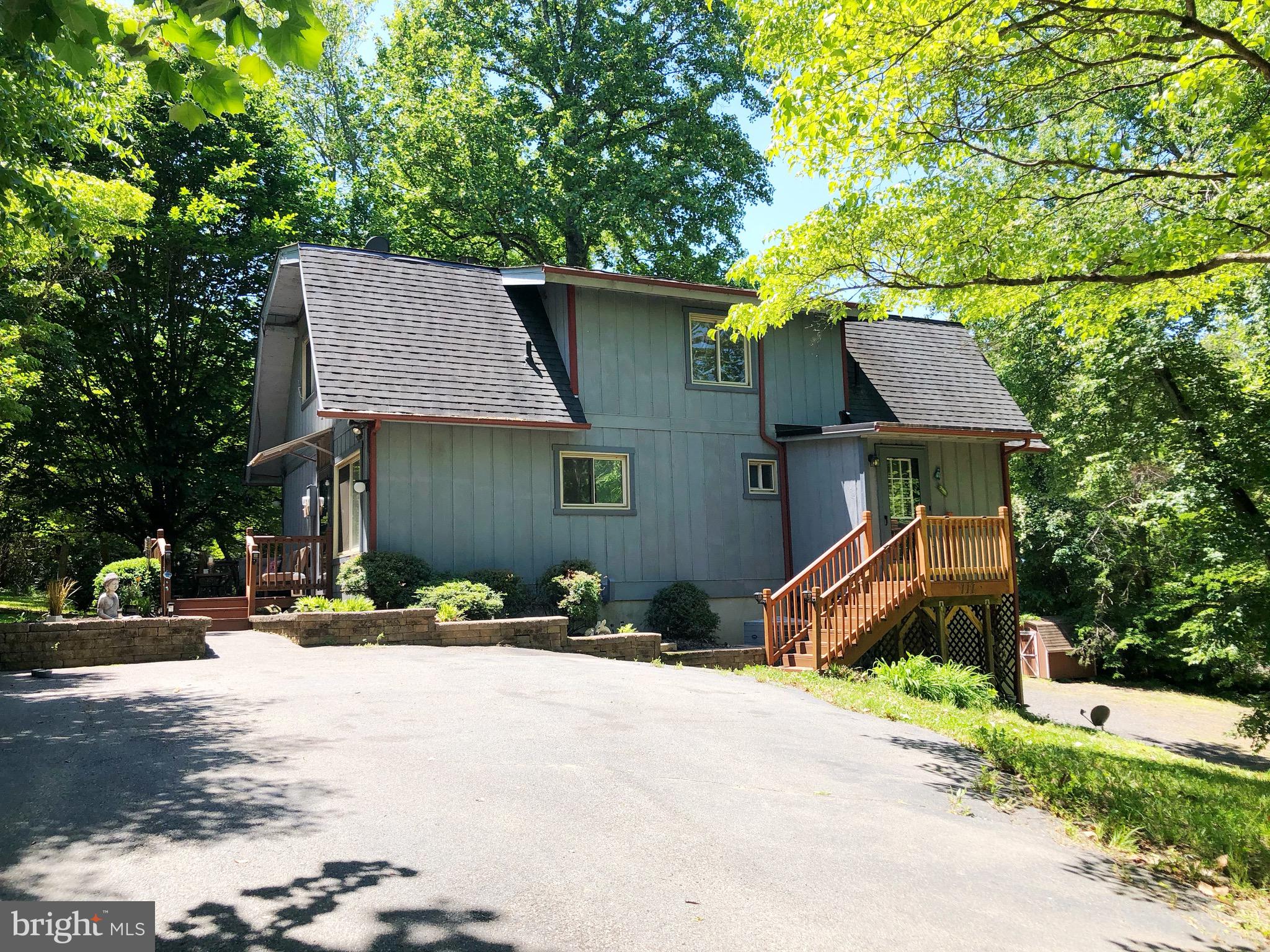 RUNNEYMEDE - Residential