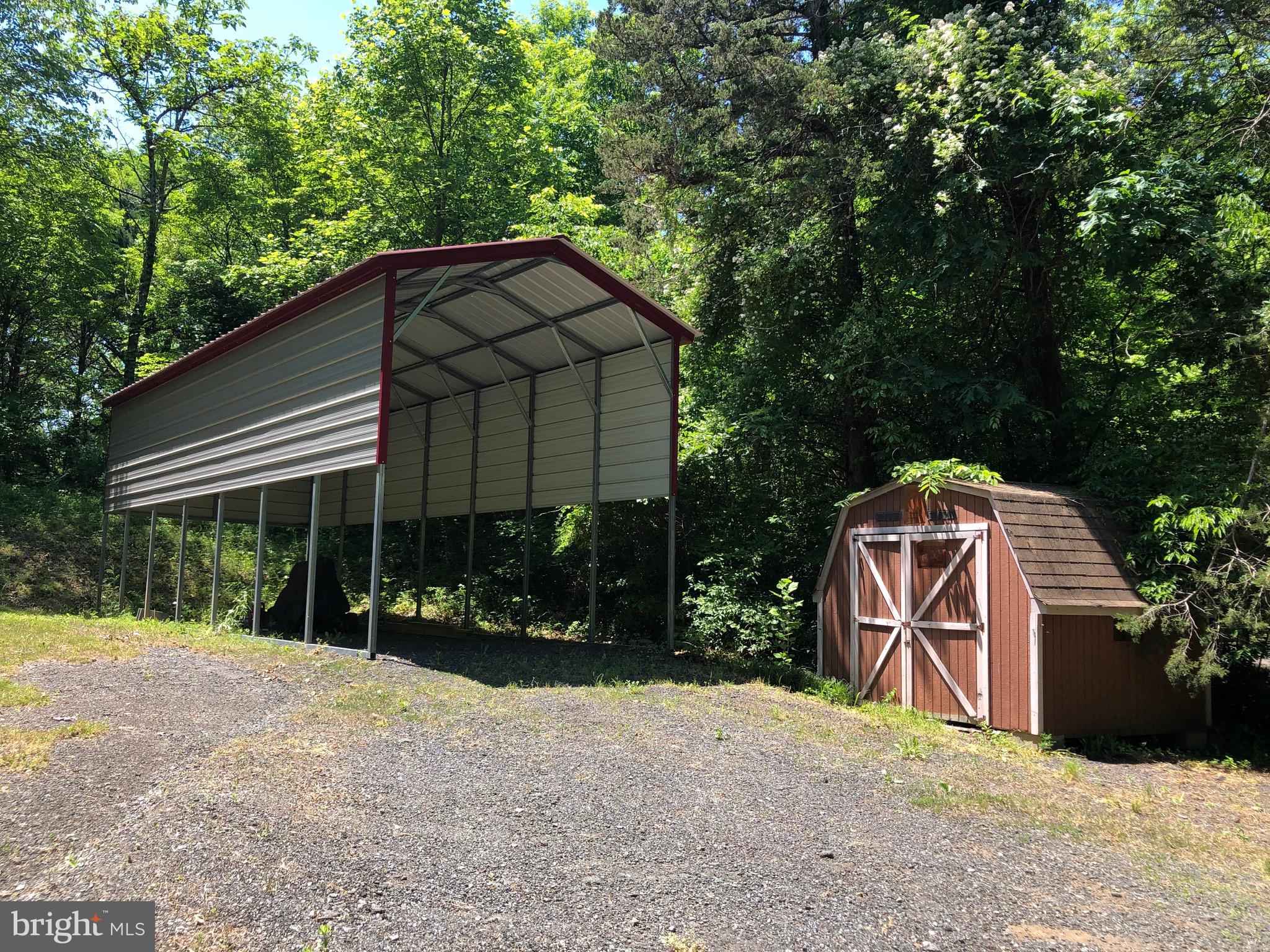 RUNNEYMEDE - Residential