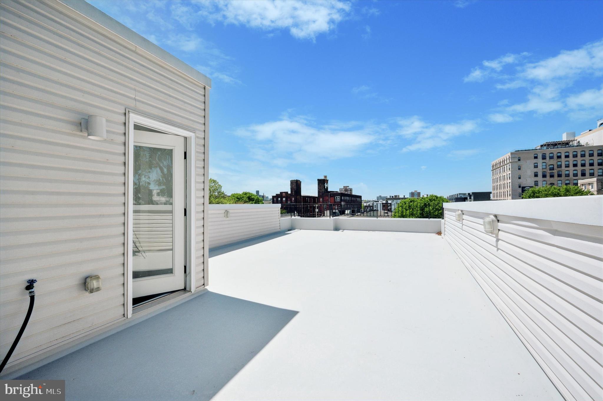 KENSINGTON - Residential