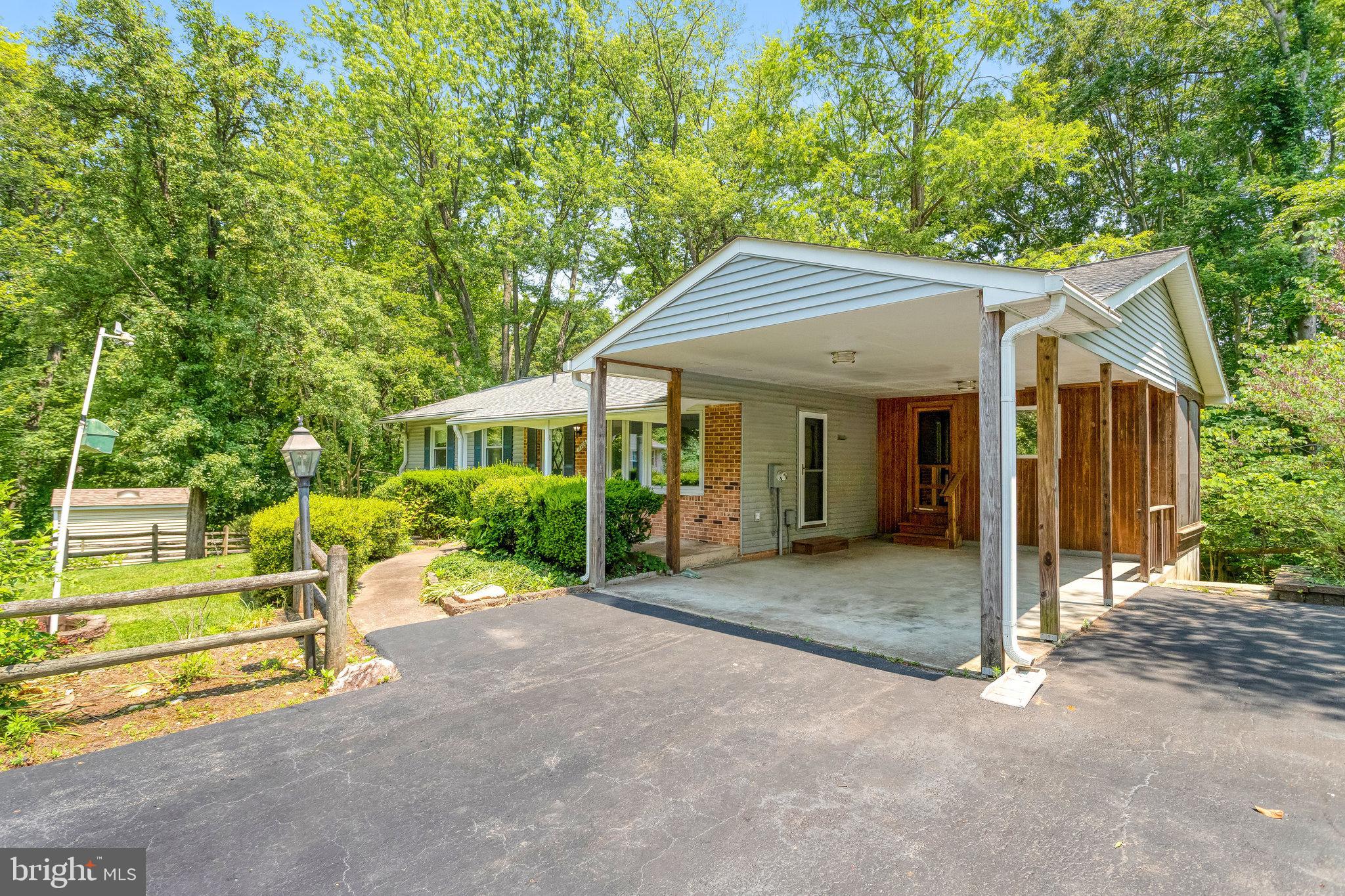 2306 MARLINE COURT