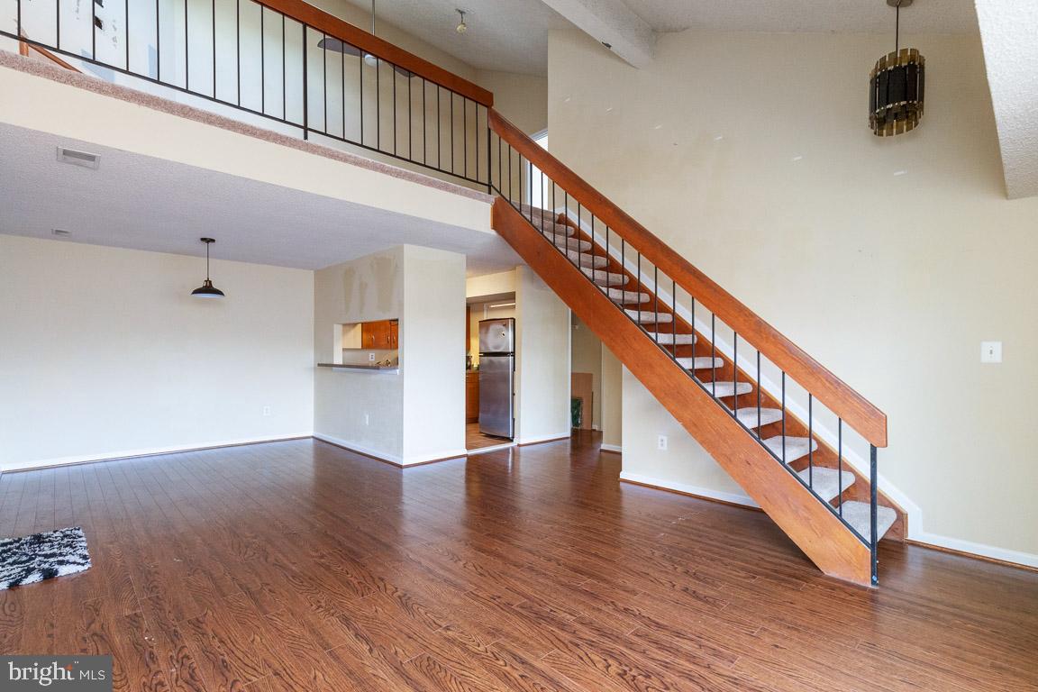 VICTORIA CROSSINGS AT MANCHESTER LAKES - Residential