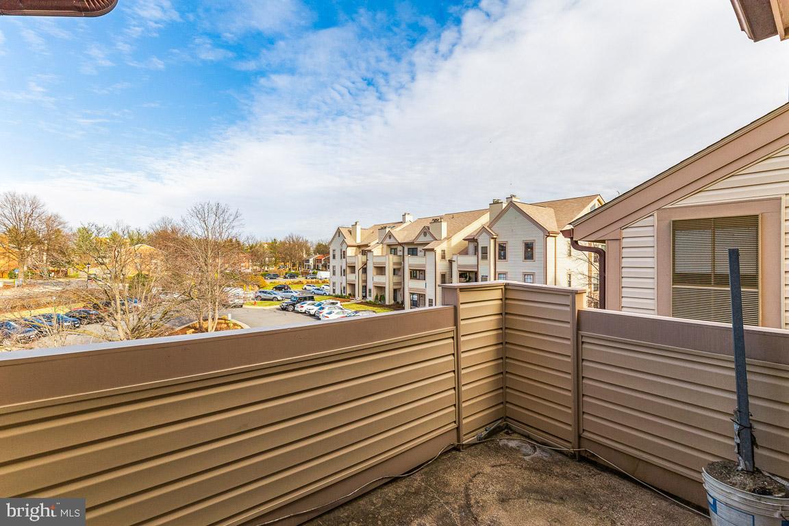 VICTORIA CROSSINGS AT MANCHESTER LAKES - Residential