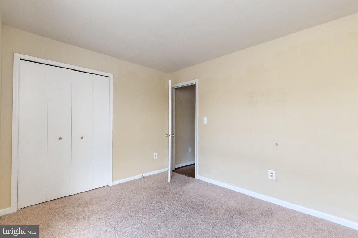 VICTORIA CROSSINGS AT MANCHESTER LAKES - Residential