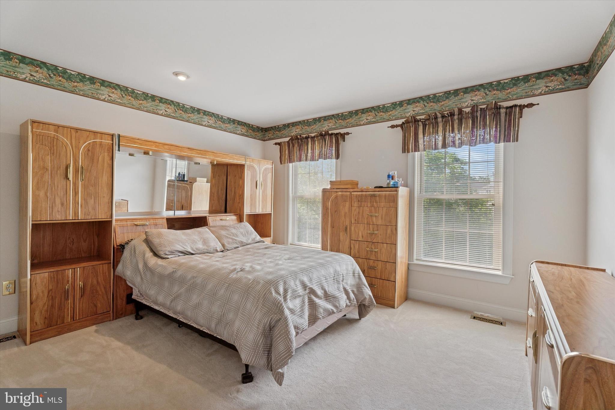 SUNNYBROOK - Residential