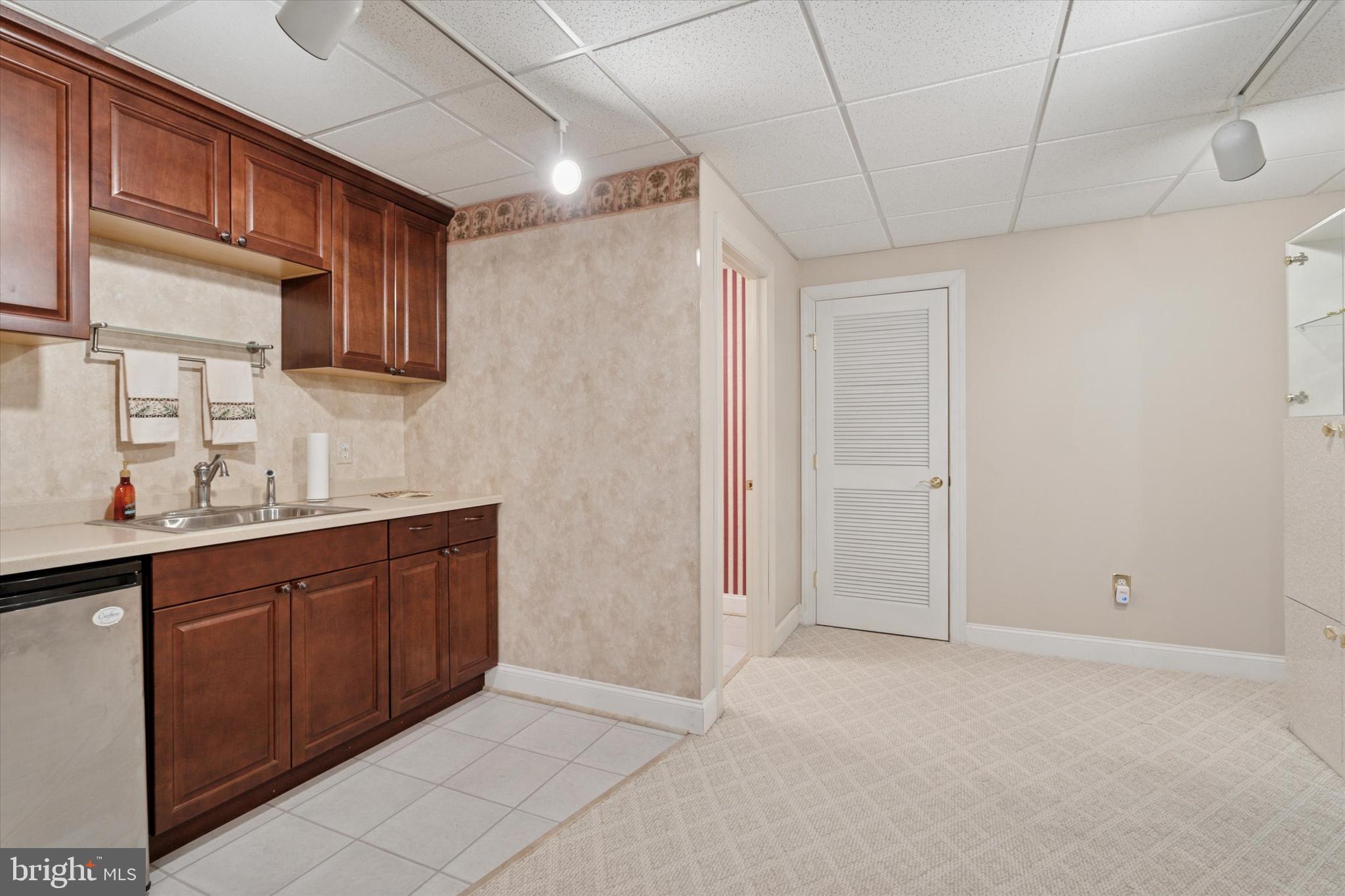 SUNNYBROOK - Residential