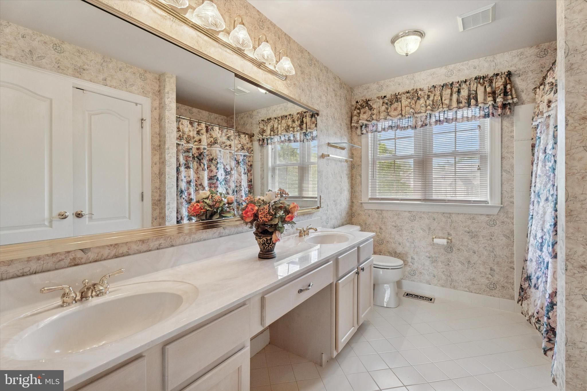 SUNNYBROOK - Residential