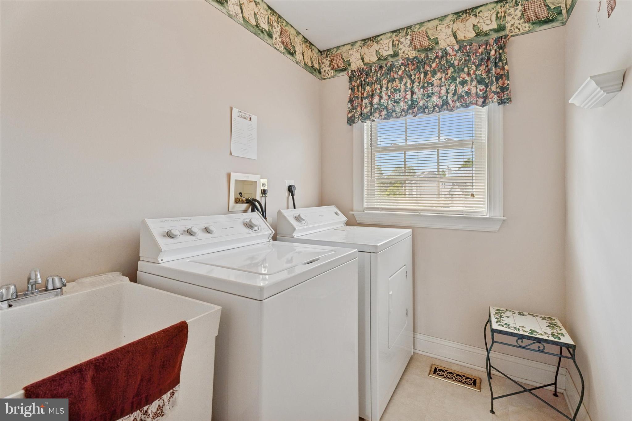 SUNNYBROOK - Residential