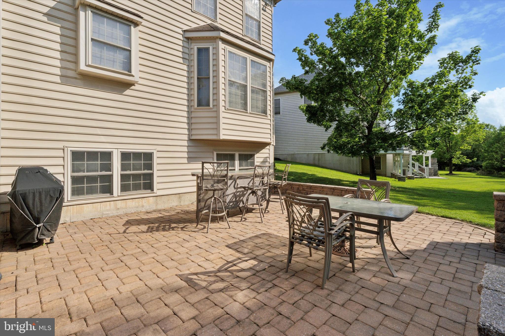 SUNNYBROOK - Residential