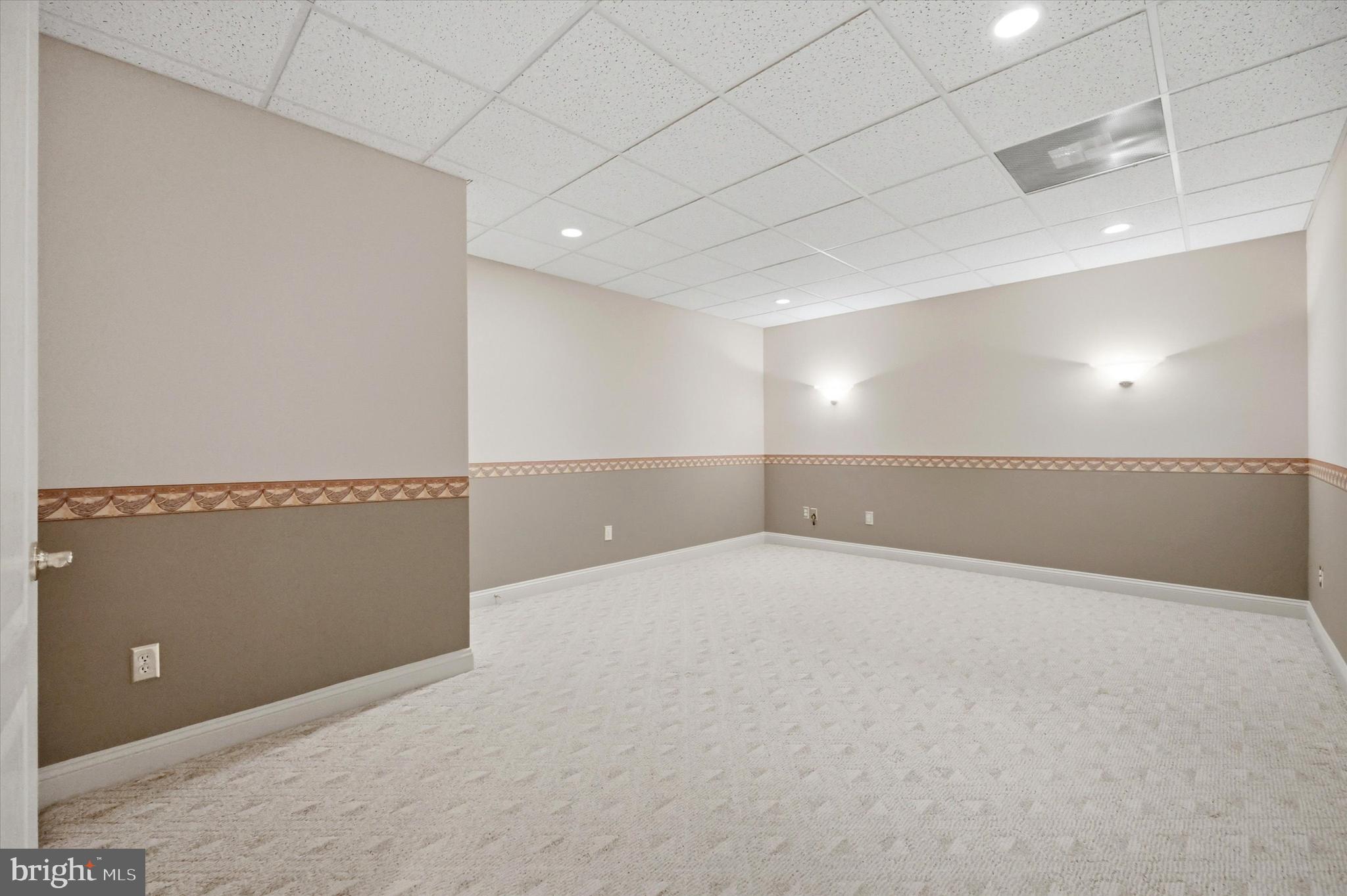 SUNNYBROOK - Residential