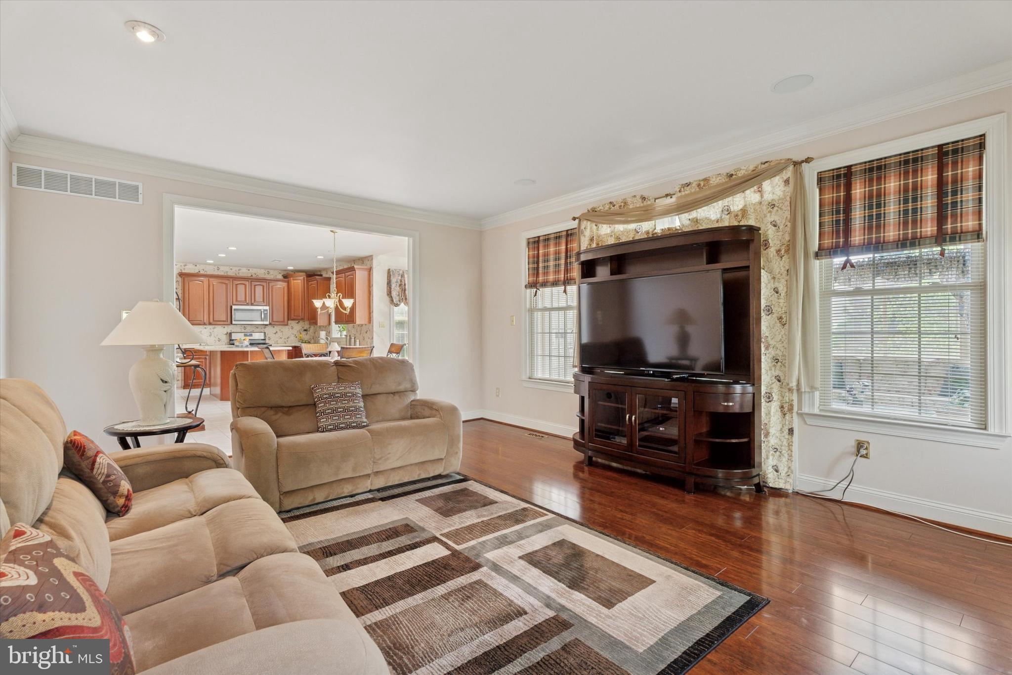 SUNNYBROOK - Residential