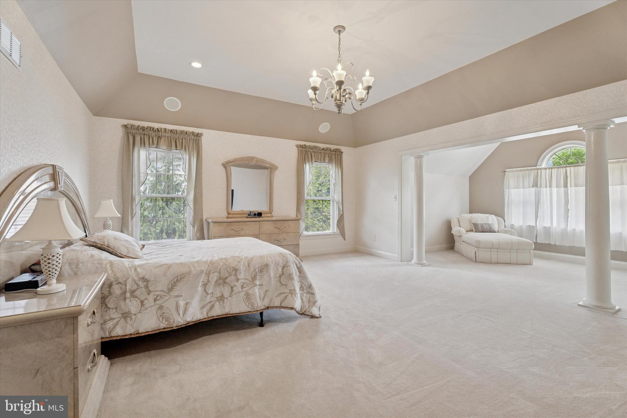 SUNNYBROOK - Residential