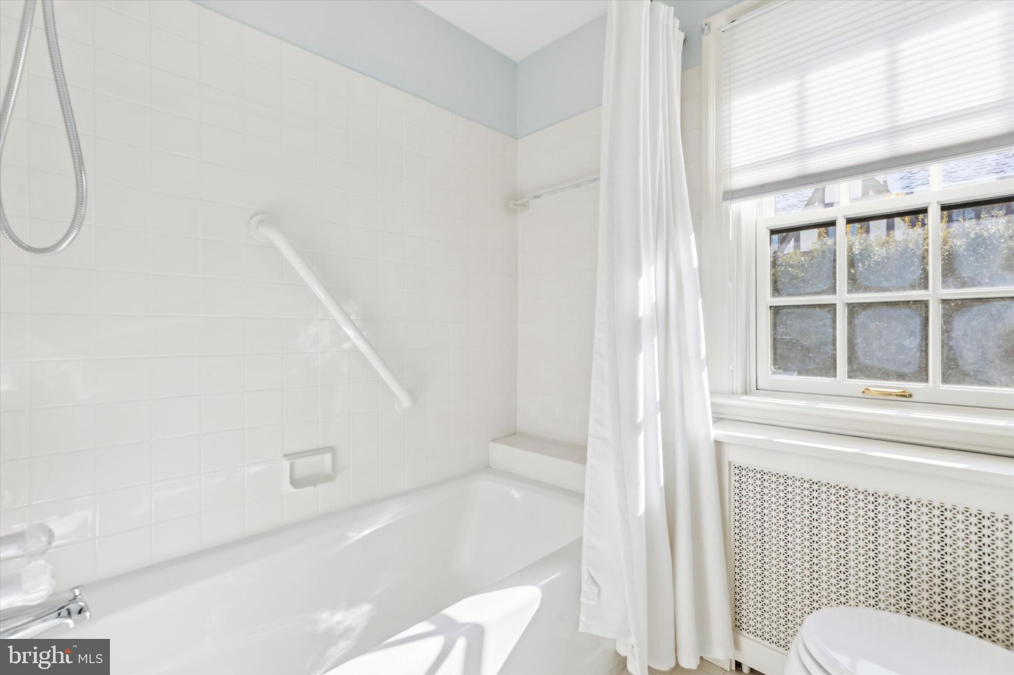 BRYN MAWR - Residential