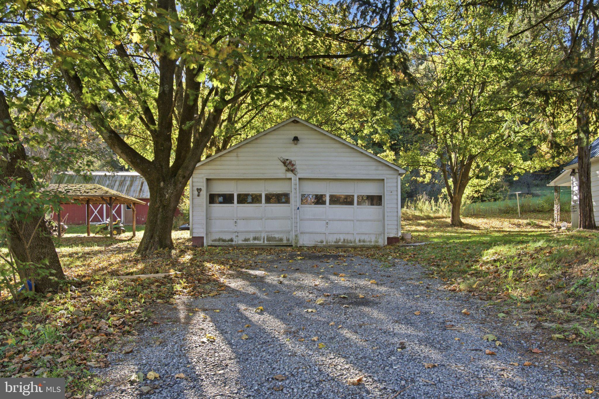 6537 MIDDLE ROAD PARCEL 1