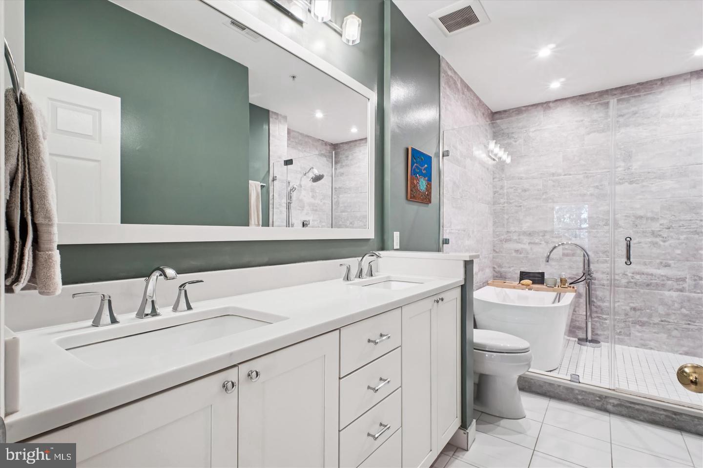 WESTBRIAR PLAZA - Residential Lease