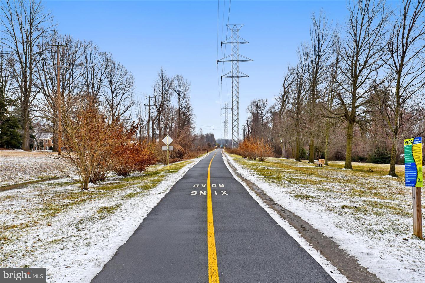 WESTBRIAR PLAZA - Residential Lease