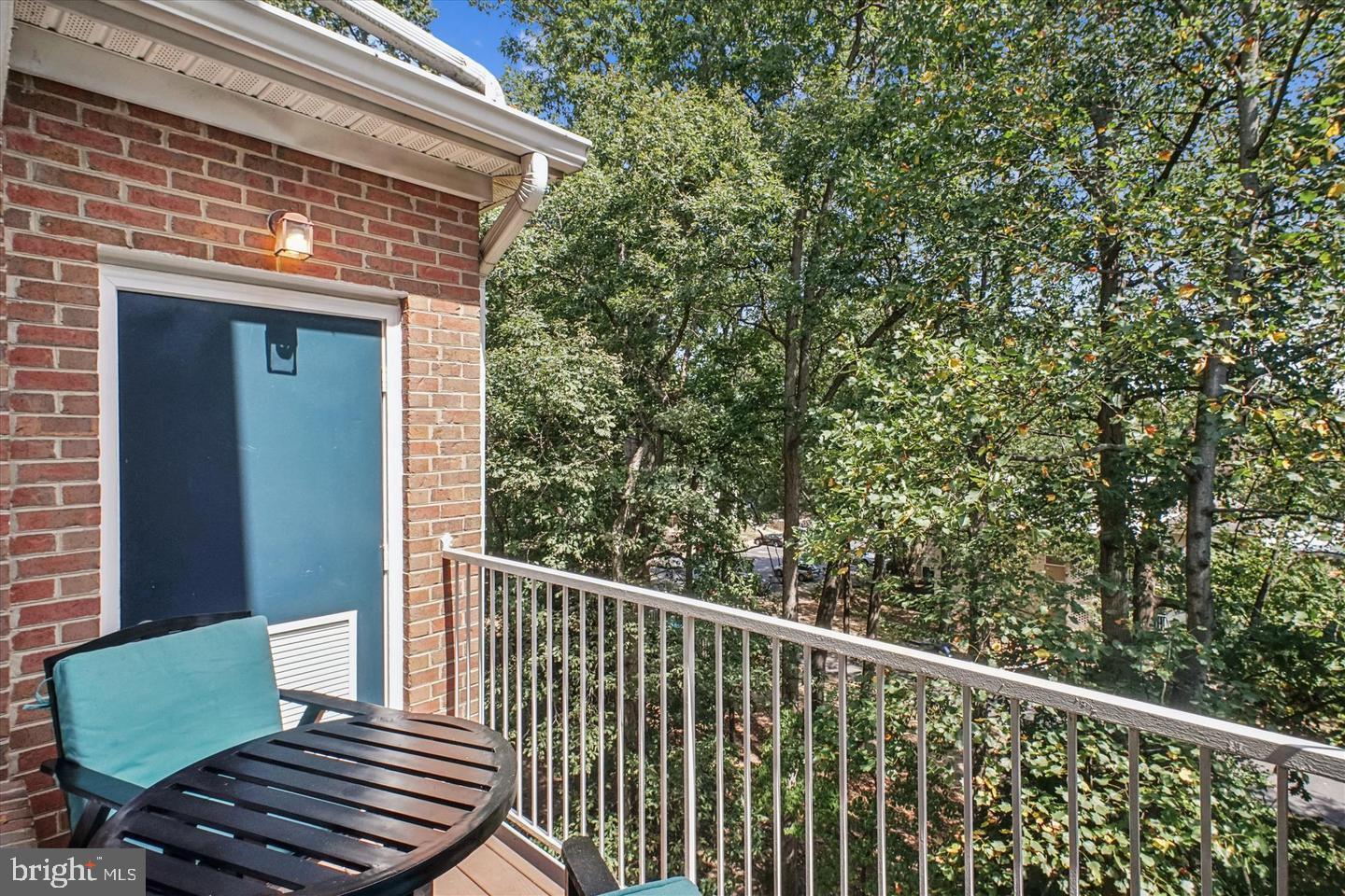 WESTBRIAR PLAZA - Residential Lease